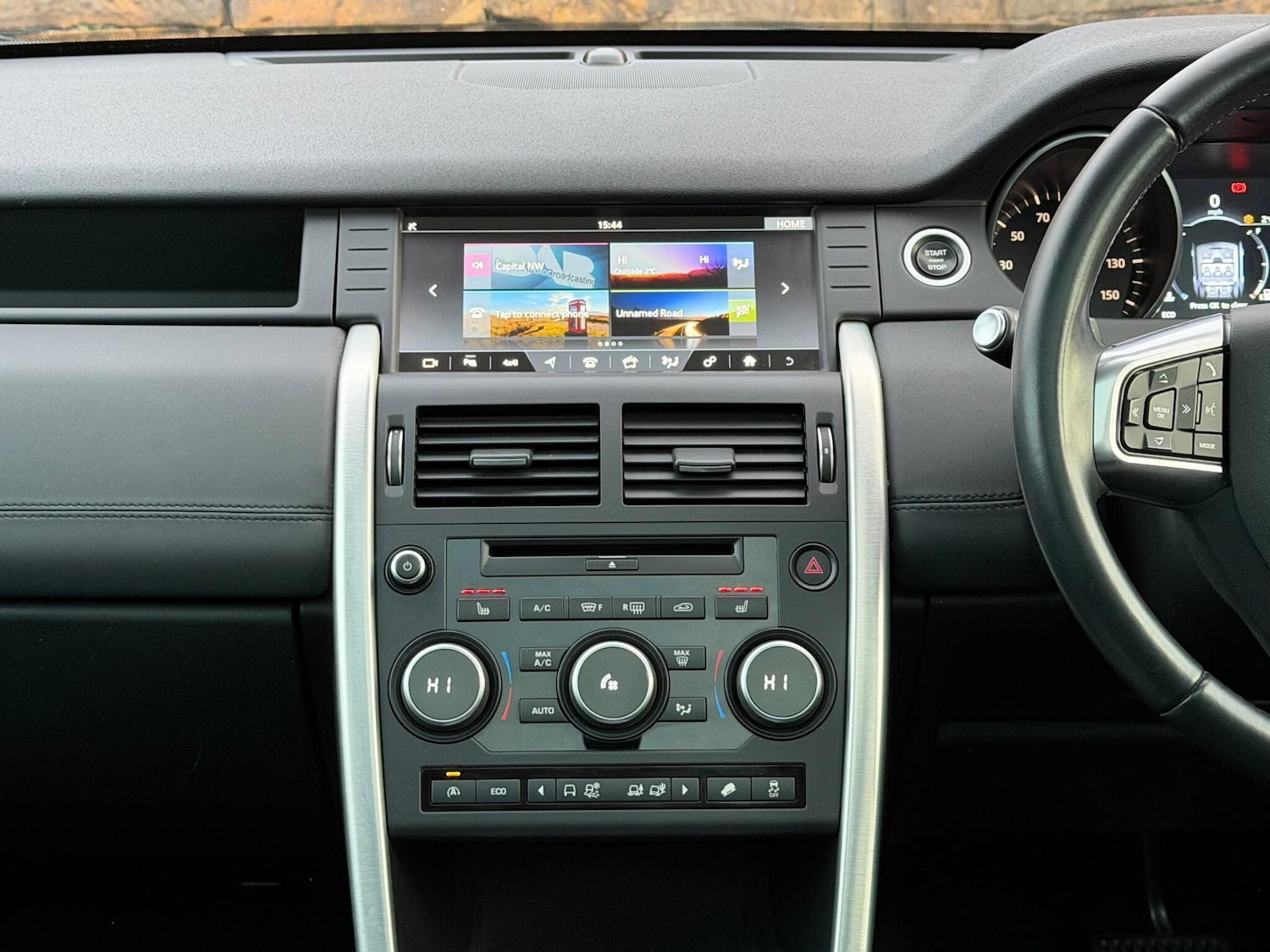 Used Land Rover Discovery Sport 2017 for sale - 76560986: Photo 29