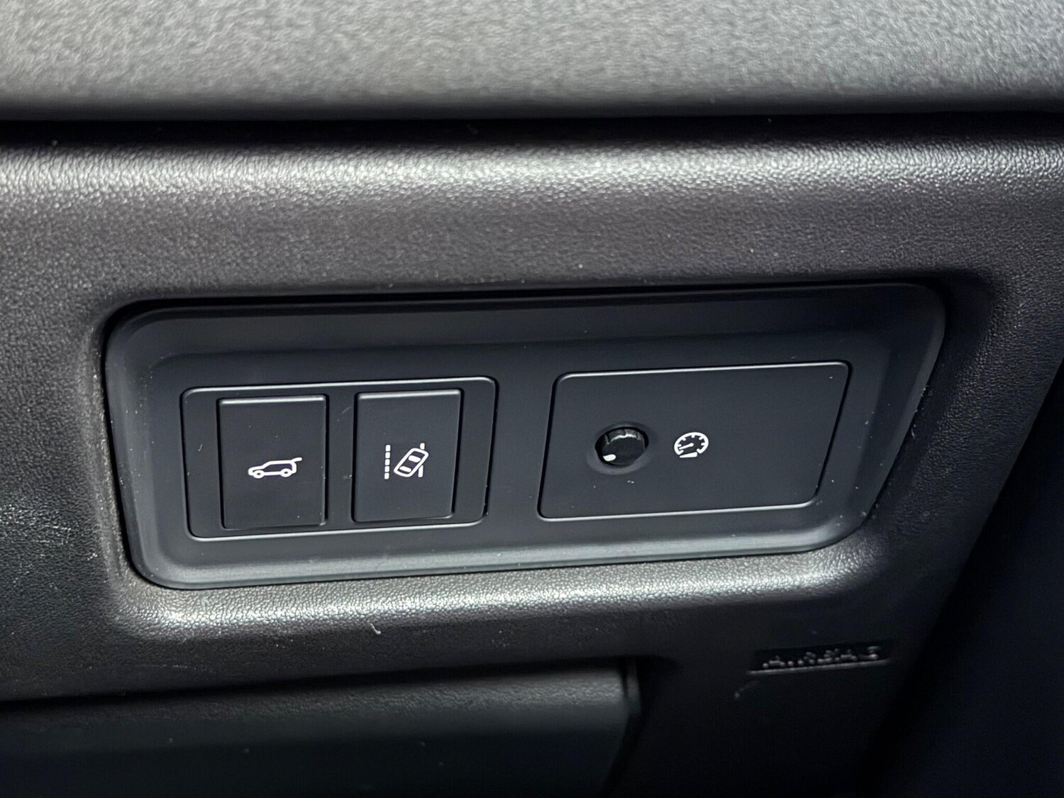 Used Land Rover Discovery Sport 2017 for sale - 76560986: Photo 50