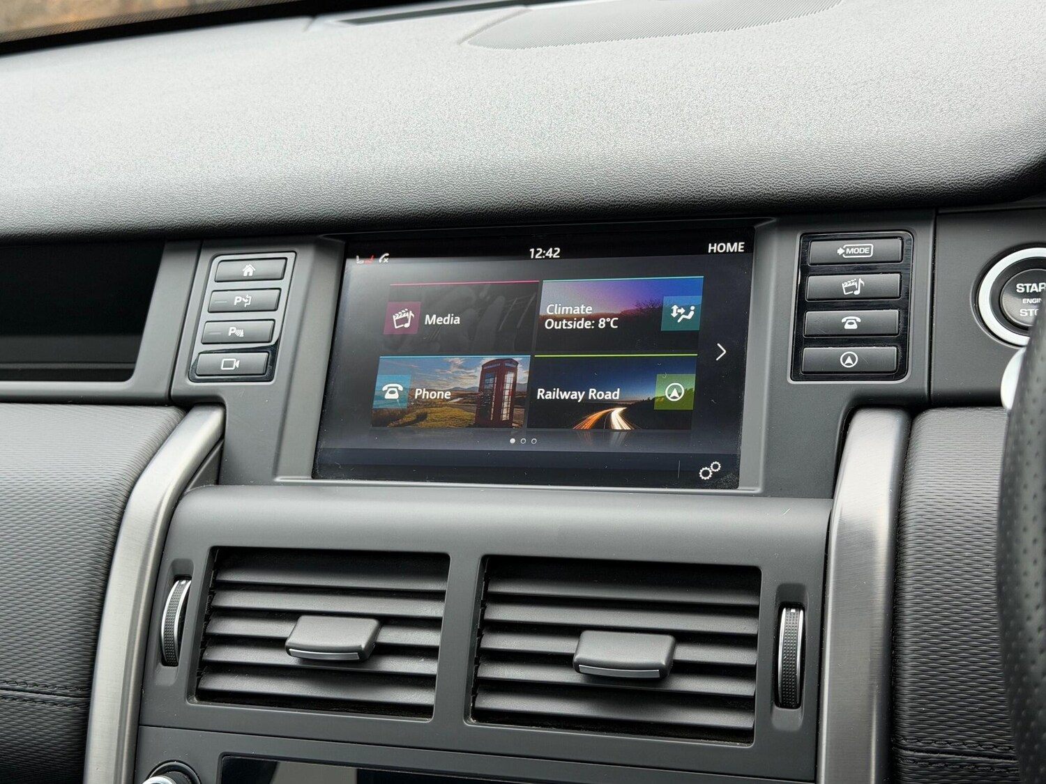 Used Land Rover Discovery Sport 2018 for sale - 76349379: Photo 38