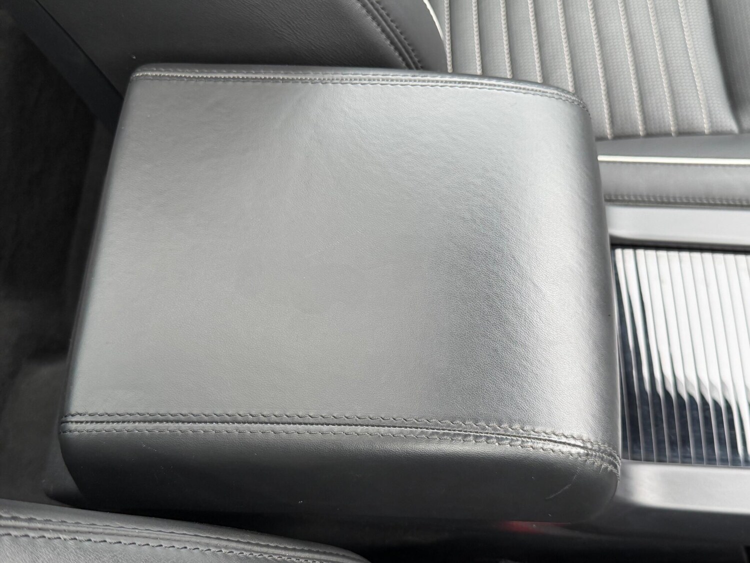 Used Land Rover Discovery Sport 2018 for sale - 76349379: Photo 44