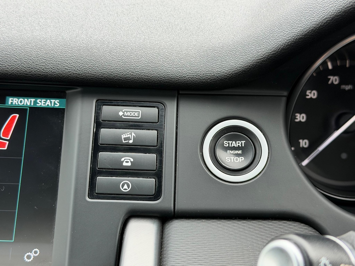 Used Land Rover Discovery Sport 2018 for sale - 76349379: Photo 46