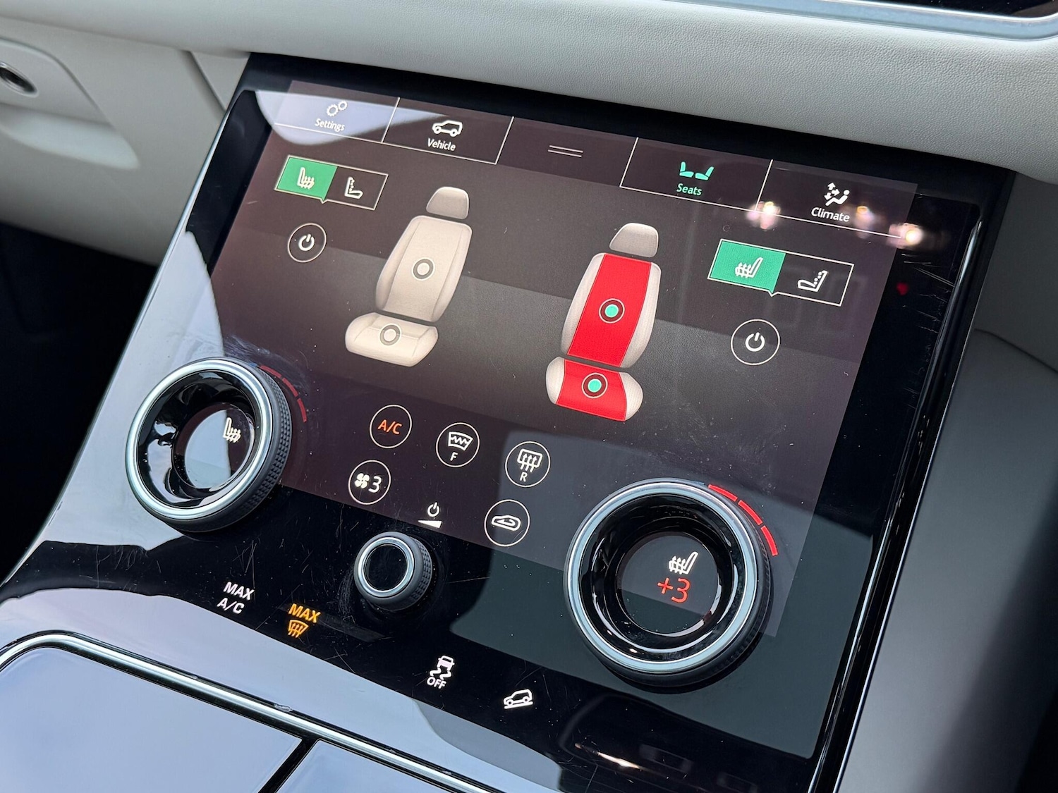 Used Land Rover Range Rover Velar 2018 for sale - 76886096: Photo 41