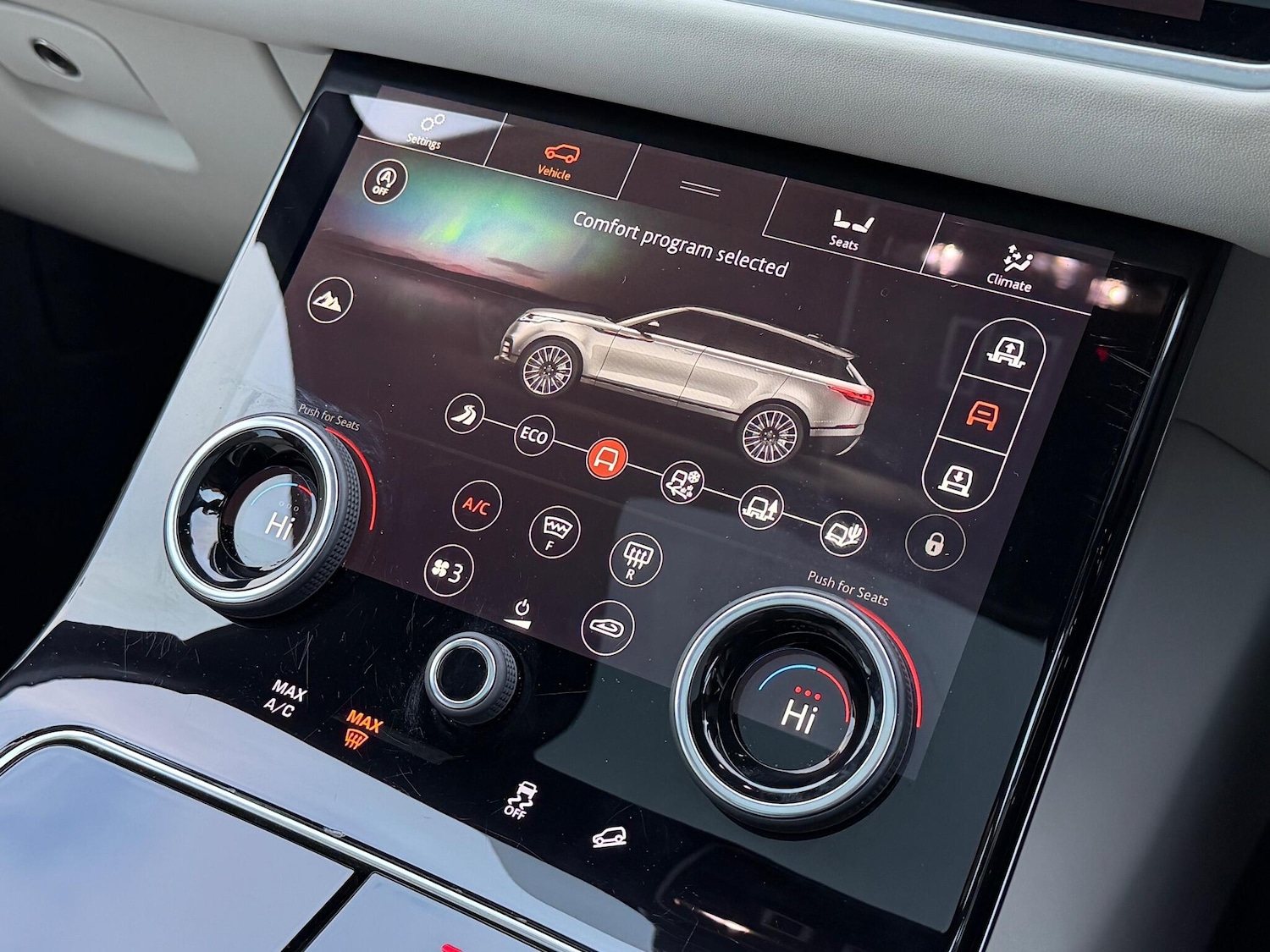 Used Land Rover Range Rover Velar 2018 for sale - 76886096: Photo 42