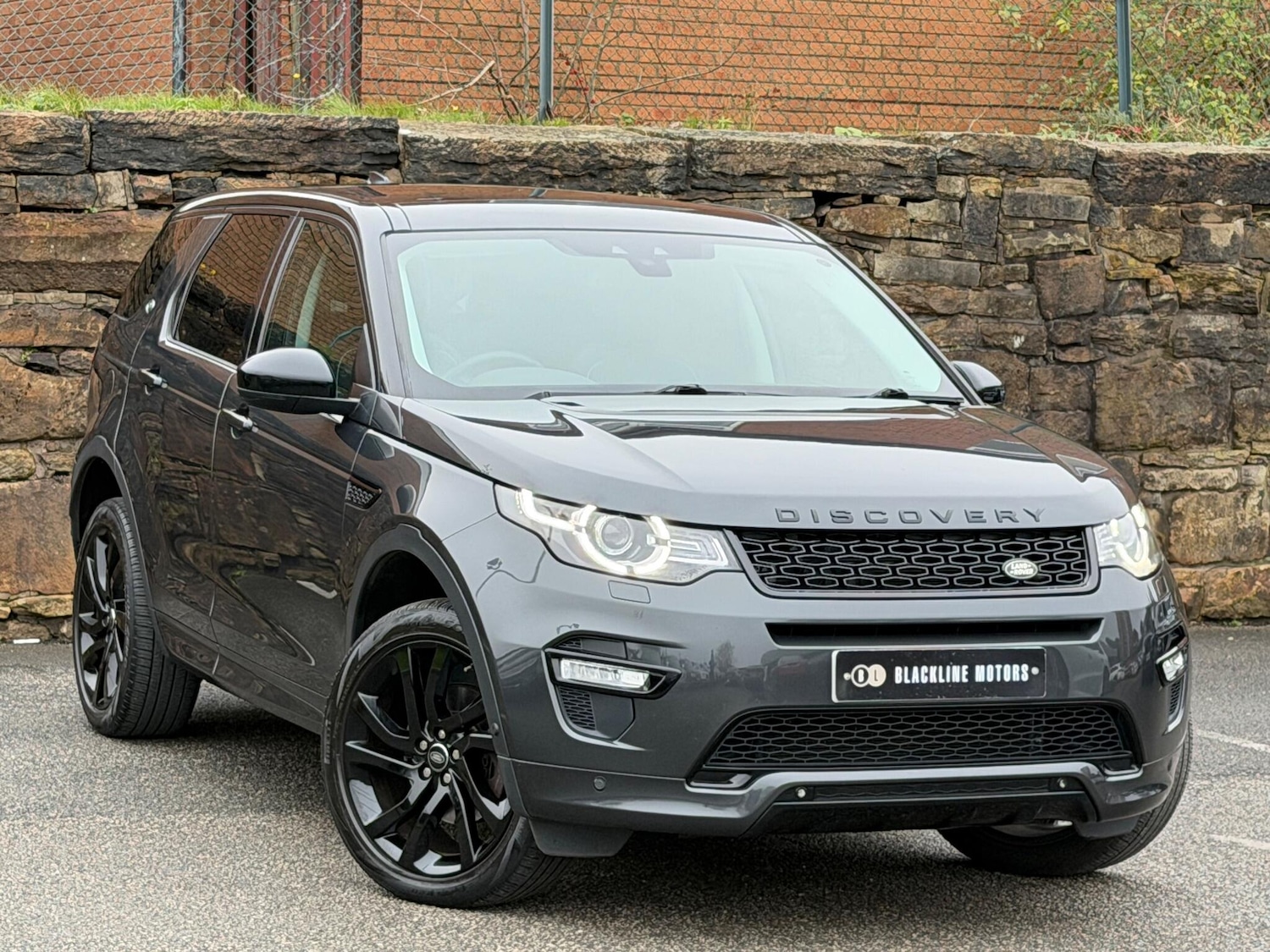 Used Land Rover Discovery Sport 2018 for sale - 76349711: Photo 1