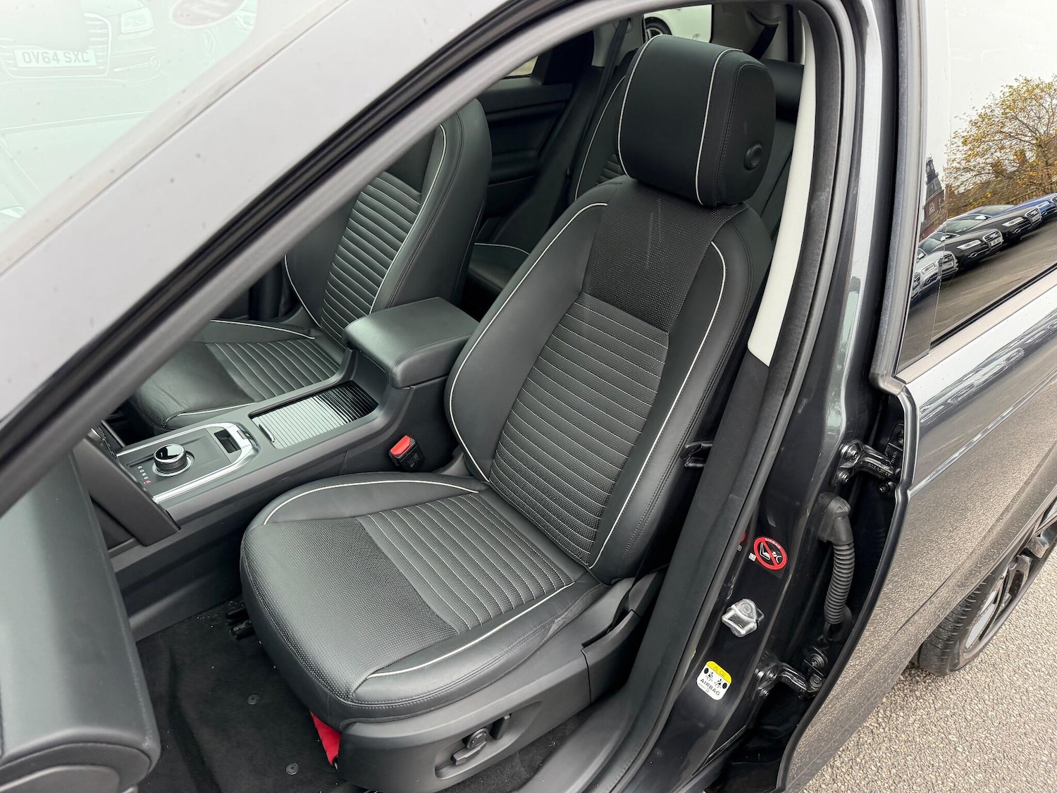 Used Land Rover Discovery Sport 2018 for sale - 76349711: Photo 17