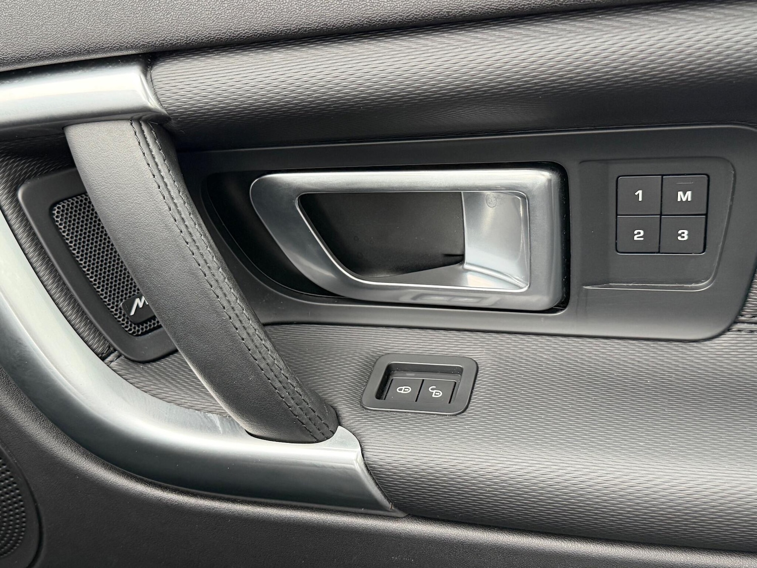 Used Land Rover Discovery Sport 2018 for sale - 76349711: Photo 46