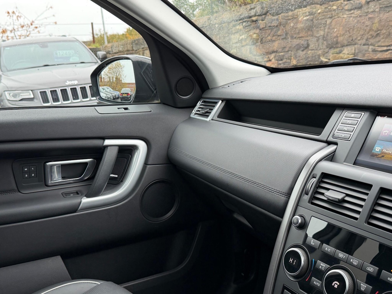 Used Land Rover Discovery Sport 2018 for sale - 76349711: Photo 52