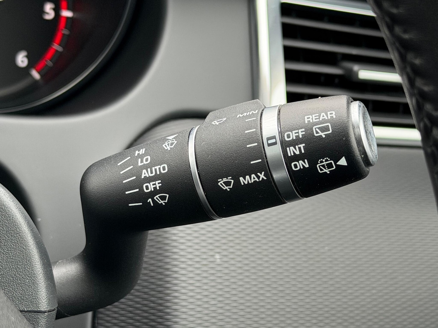 Used Land Rover Discovery Sport 2018 for sale - 76349711: Photo 55