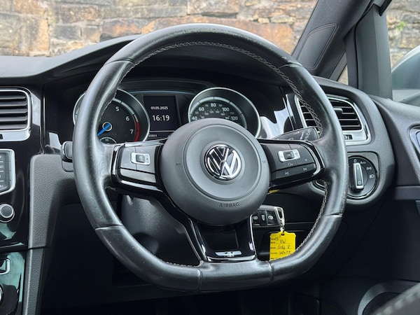 Used Volkswagen Golf 2015 for sale - 76161078: Photo 25