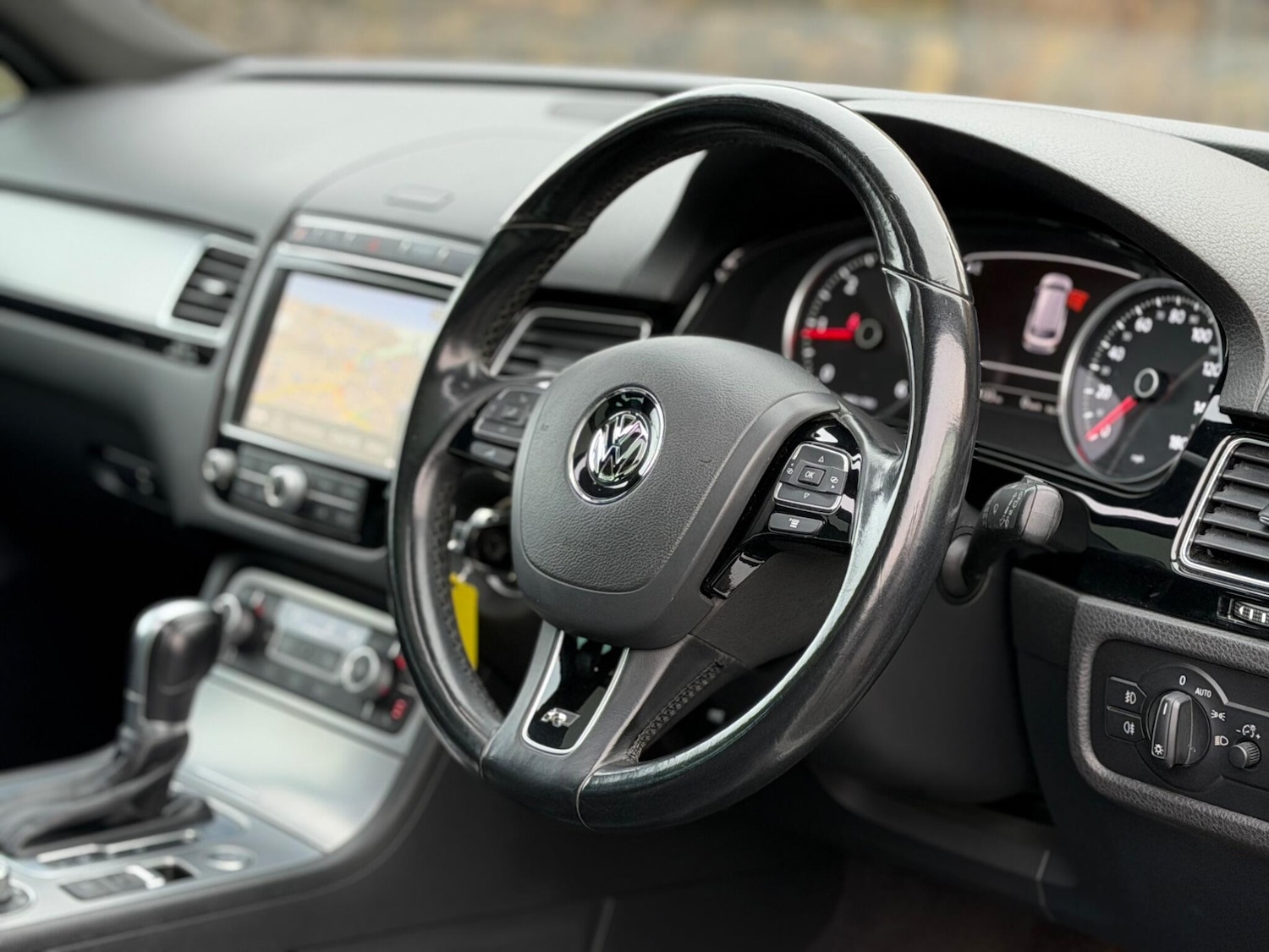 Used Volkswagen Touareg 2015 for sale - 77242287: Photo 13