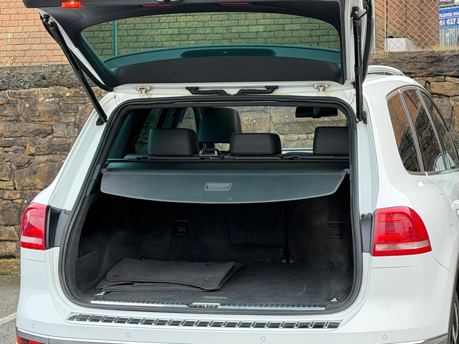 Used Volkswagen Touareg 2015 for sale - 77242287: Photo 21