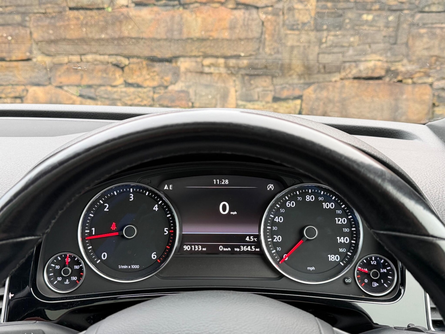 Used Volkswagen Touareg 2015 for sale - 77242287: Photo 23