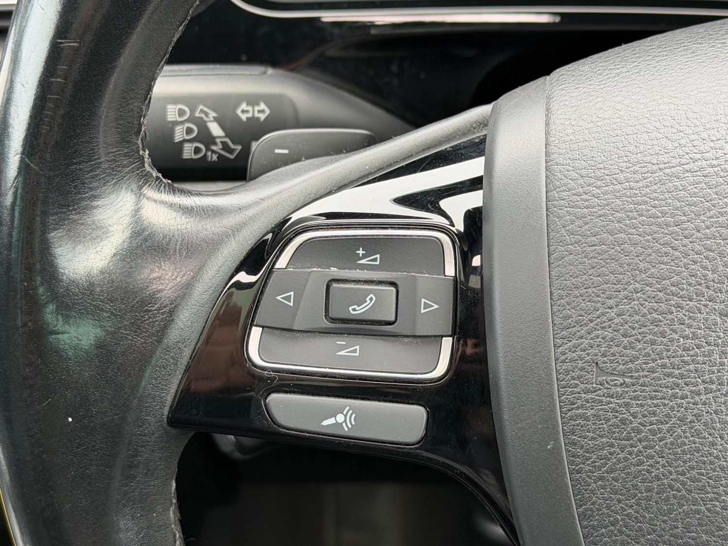 Used Volkswagen Touareg 2015 for sale - 77242287: Photo 27