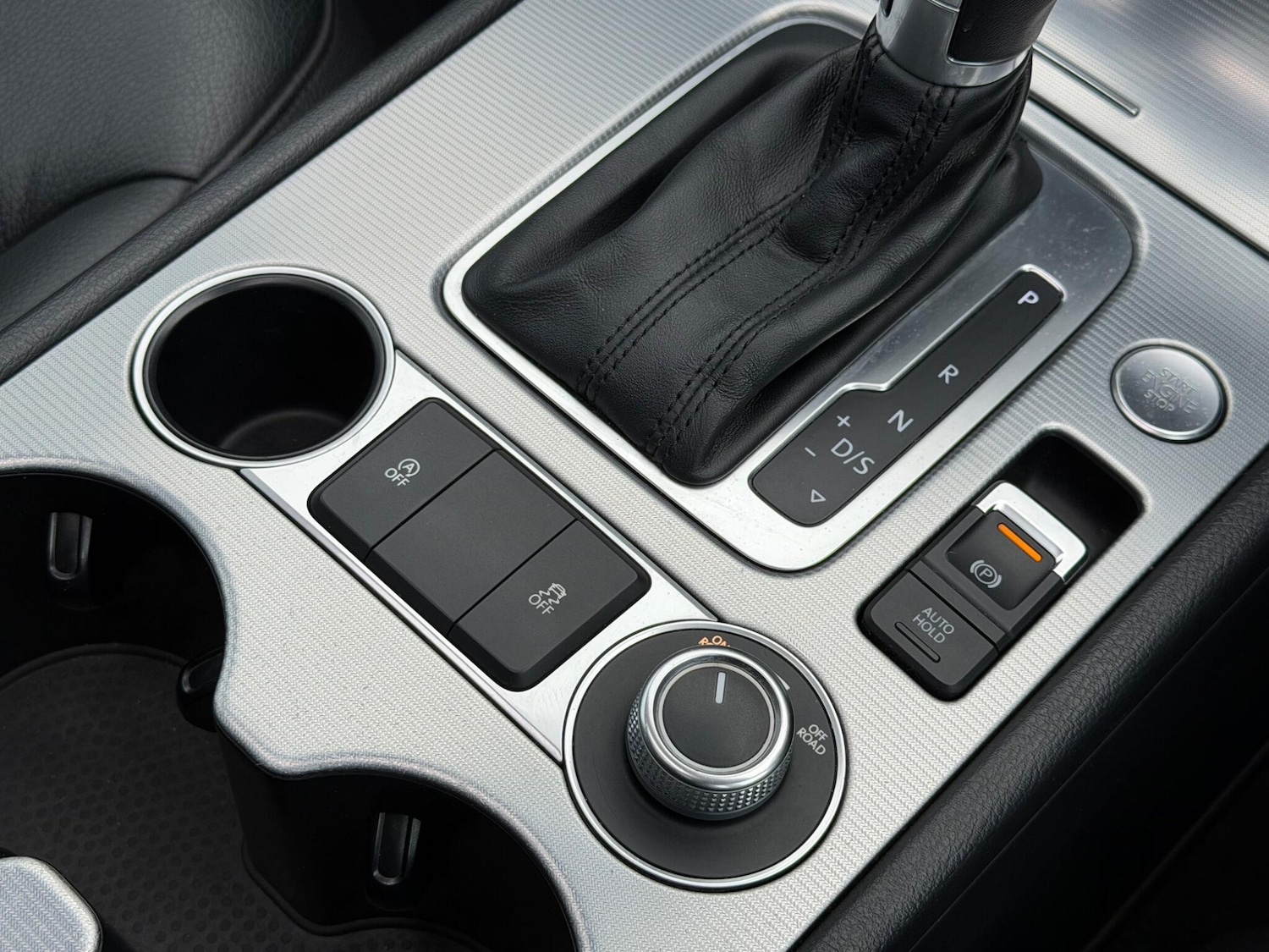 Used Volkswagen Touareg 2015 for sale - 77242287: Photo 45