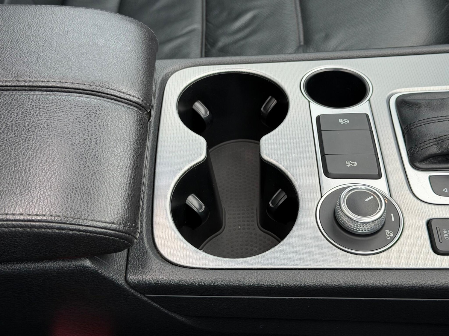 Used Volkswagen Touareg 2015 for sale - 77242287: Photo 46