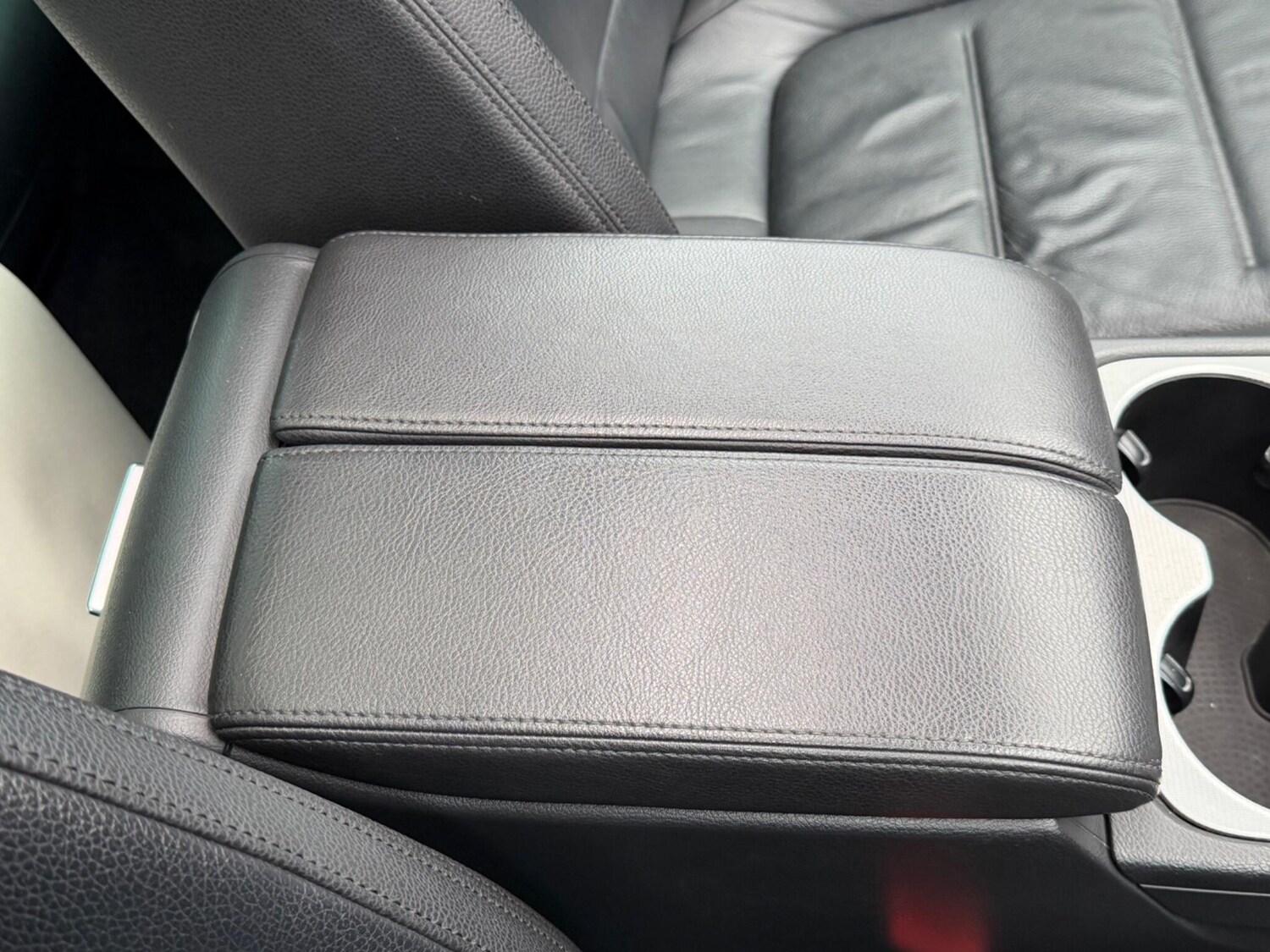 Used Volkswagen Touareg 2015 for sale - 77242287: Photo 47