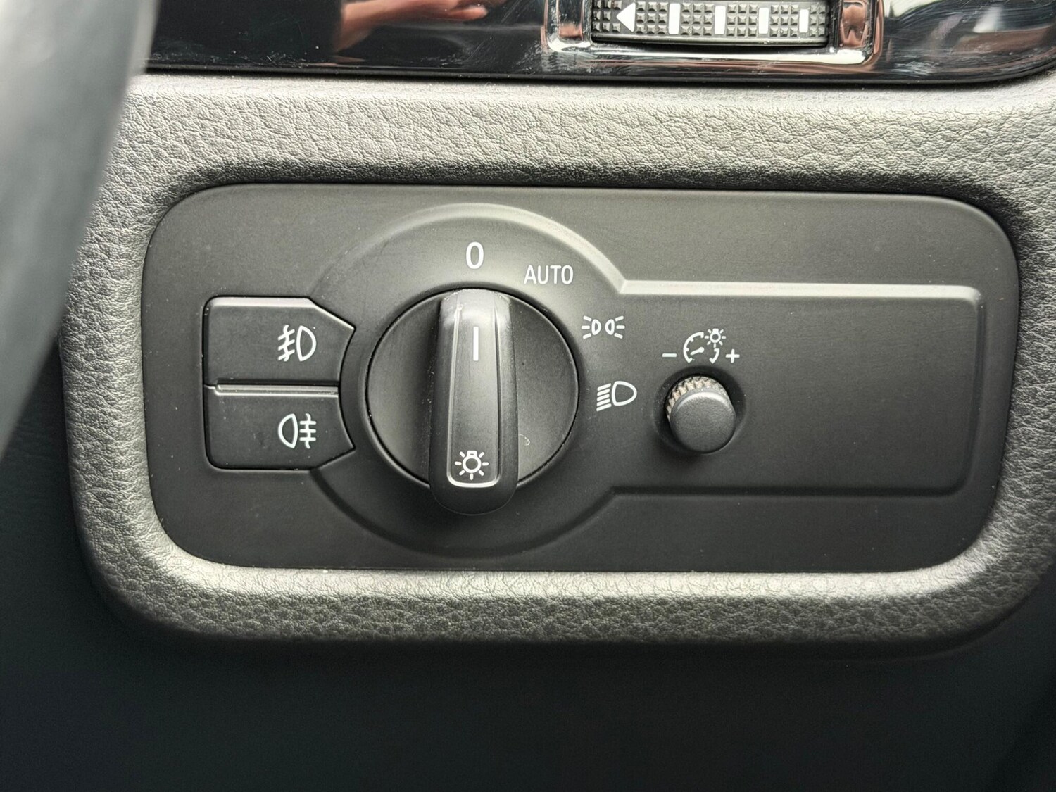 Used Volkswagen Touareg 2015 for sale - 77242287: Photo 49