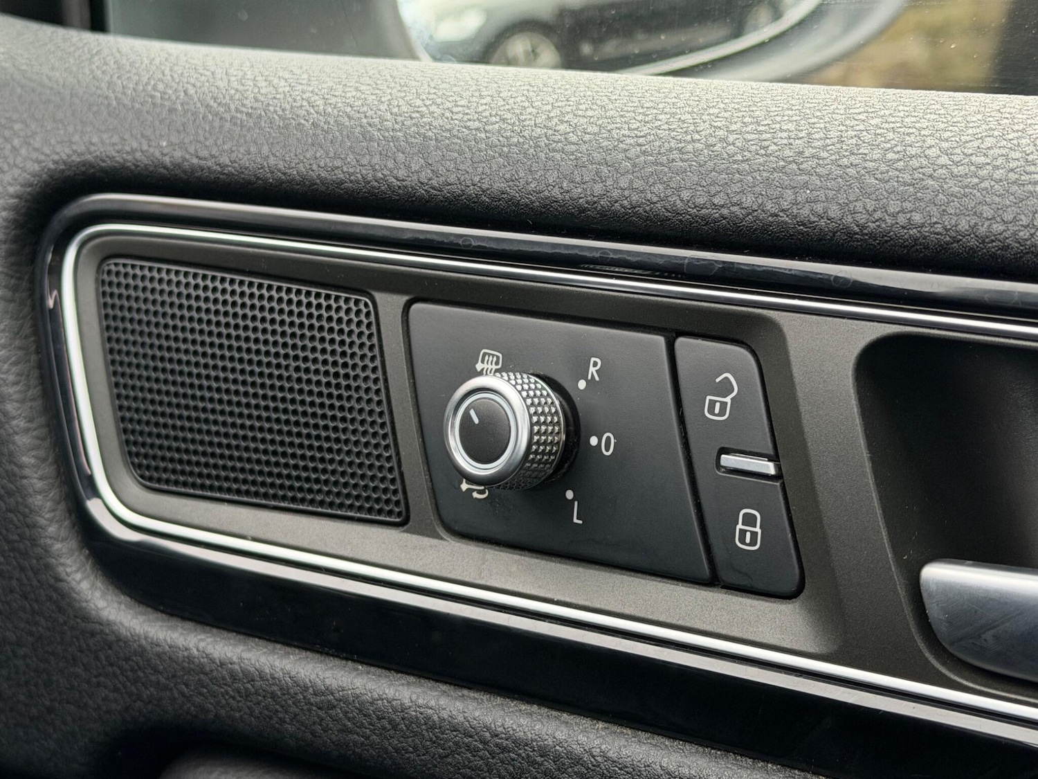 Used Volkswagen Touareg 2015 for sale - 77242287: Photo 50