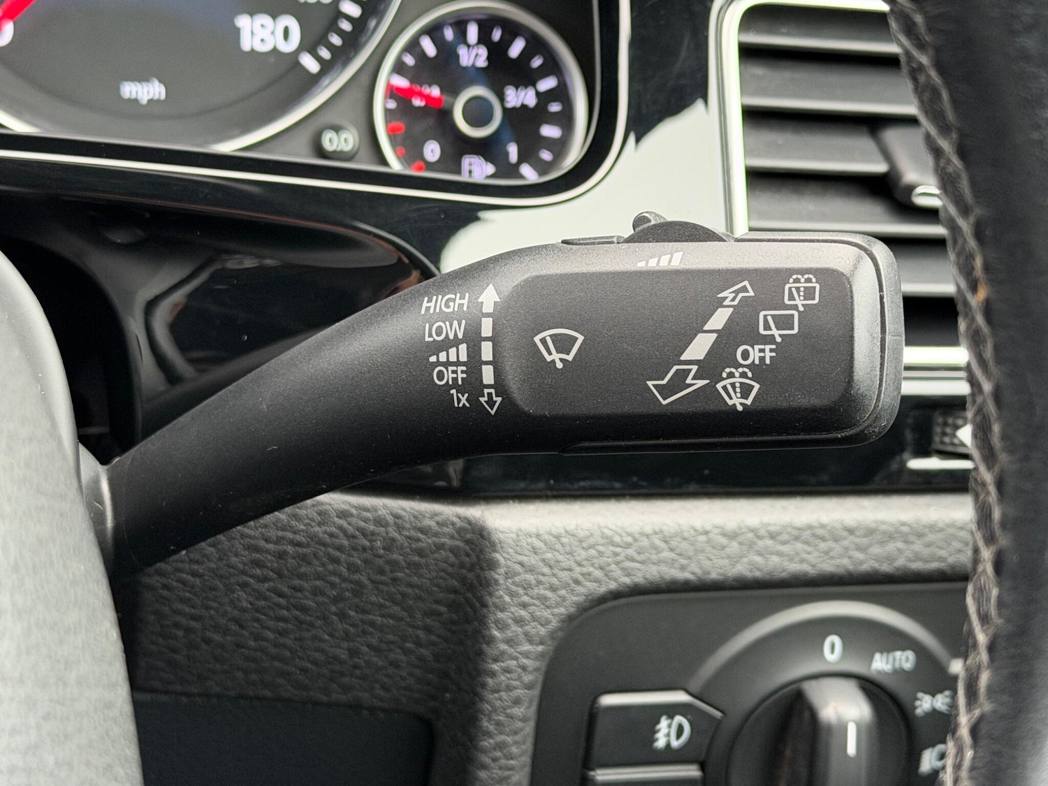 Used Volkswagen Touareg 2015 for sale - 77242287: Photo 55