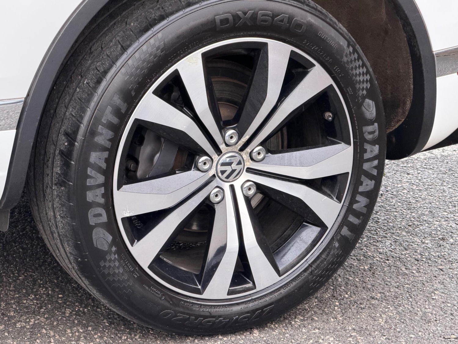 Used Volkswagen Touareg 2015 for sale - 77242287: Photo 58