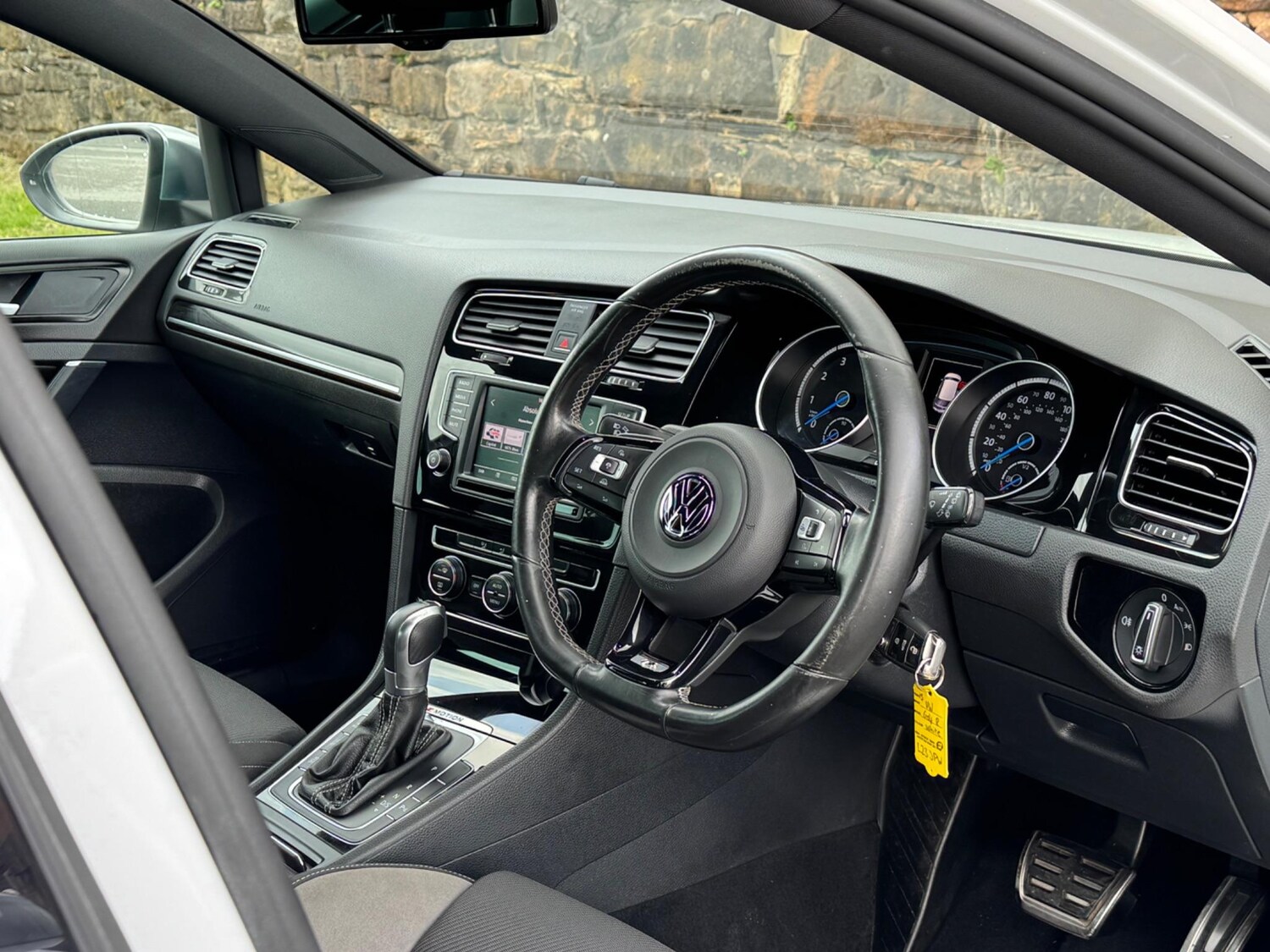 Used Volkswagen Golf 2015 for sale - 77377661: Photo 11