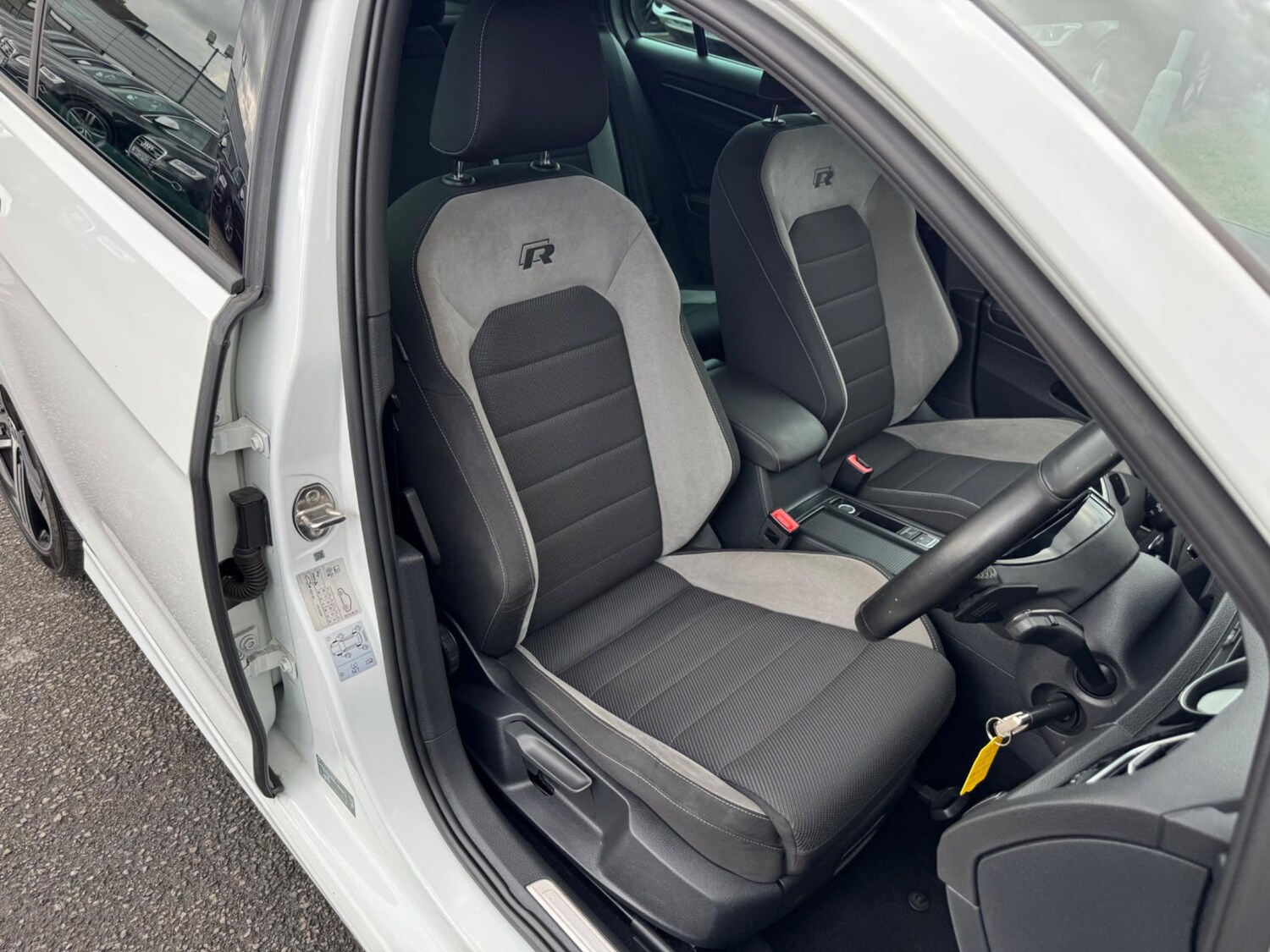 Used Volkswagen Golf 2015 for sale - 77377661: Photo 16