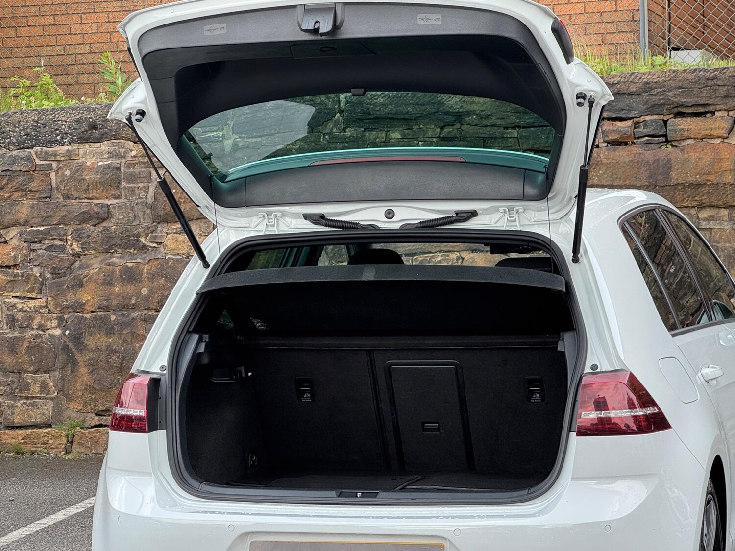 Used Volkswagen Golf 2015 for sale - 77377661: Photo 20