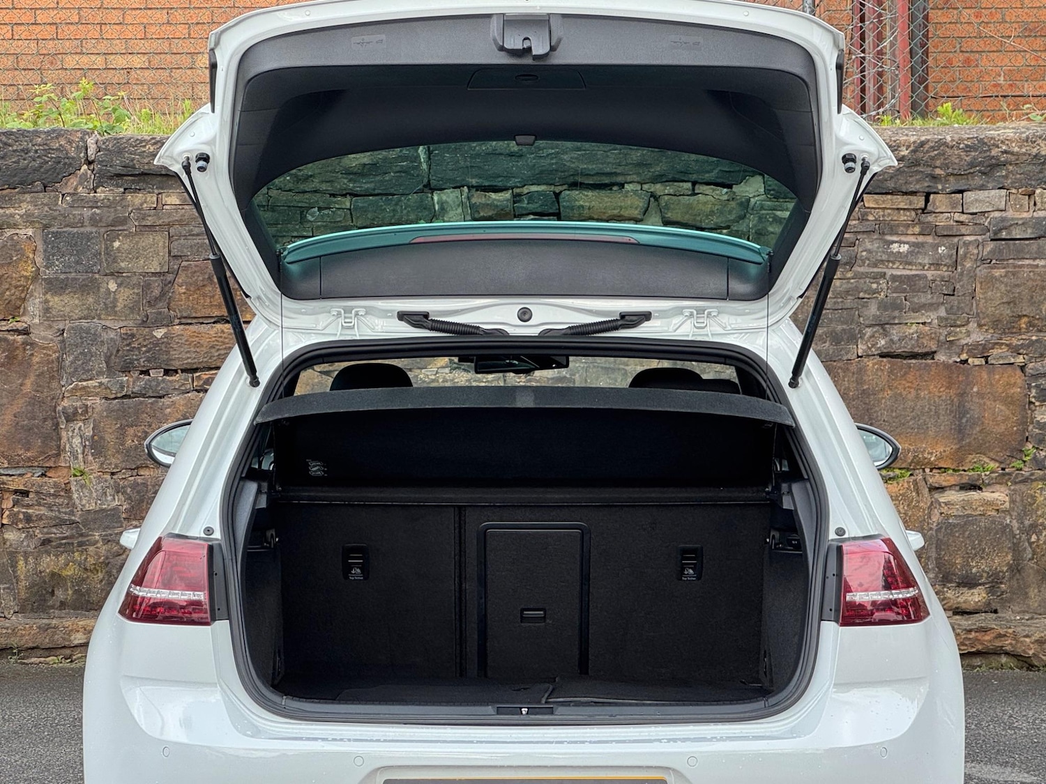 Used Volkswagen Golf 2015 for sale - 77377661: Photo 21