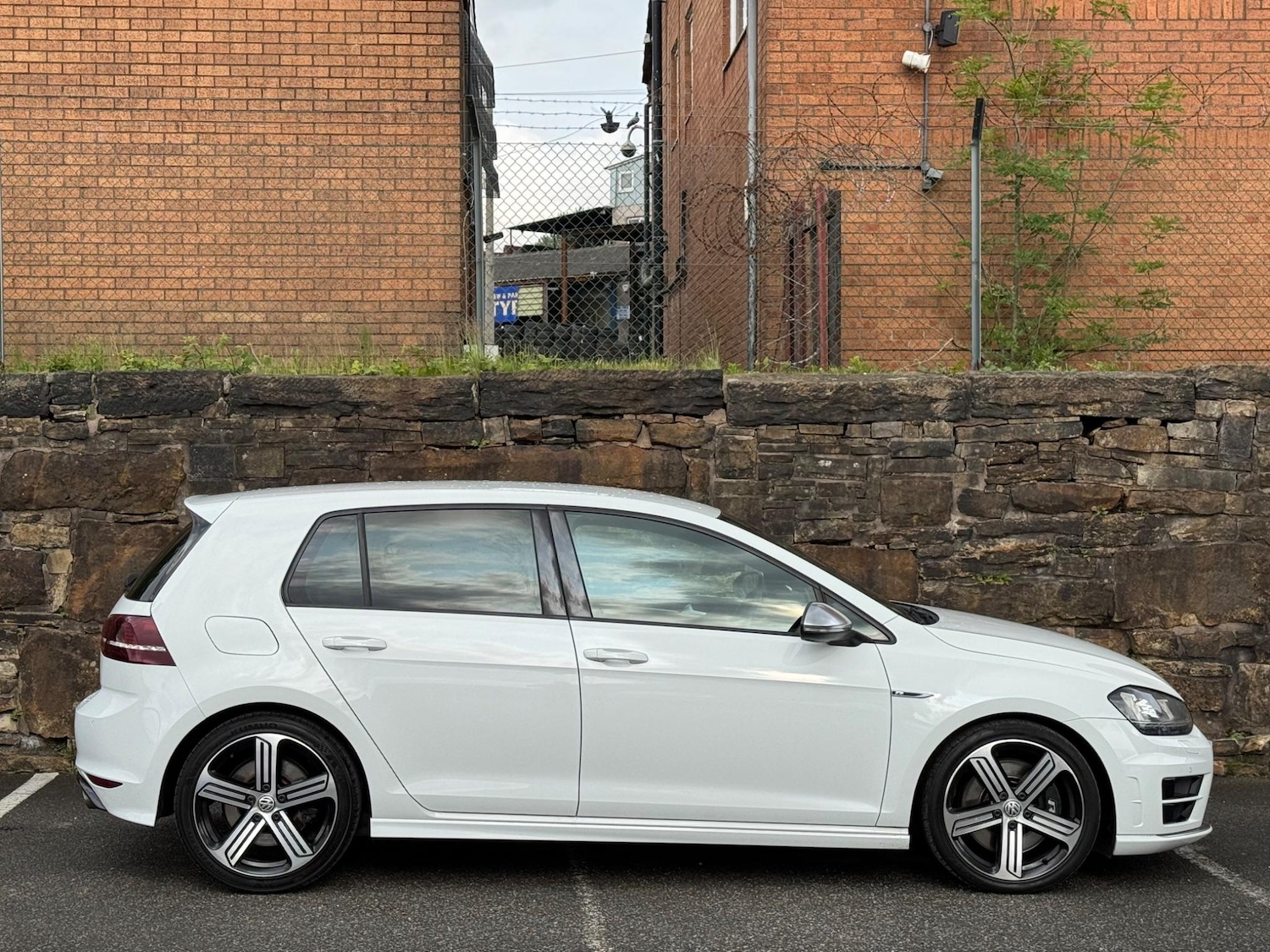Used Volkswagen Golf 2015 for sale - 77377661: Photo 8
