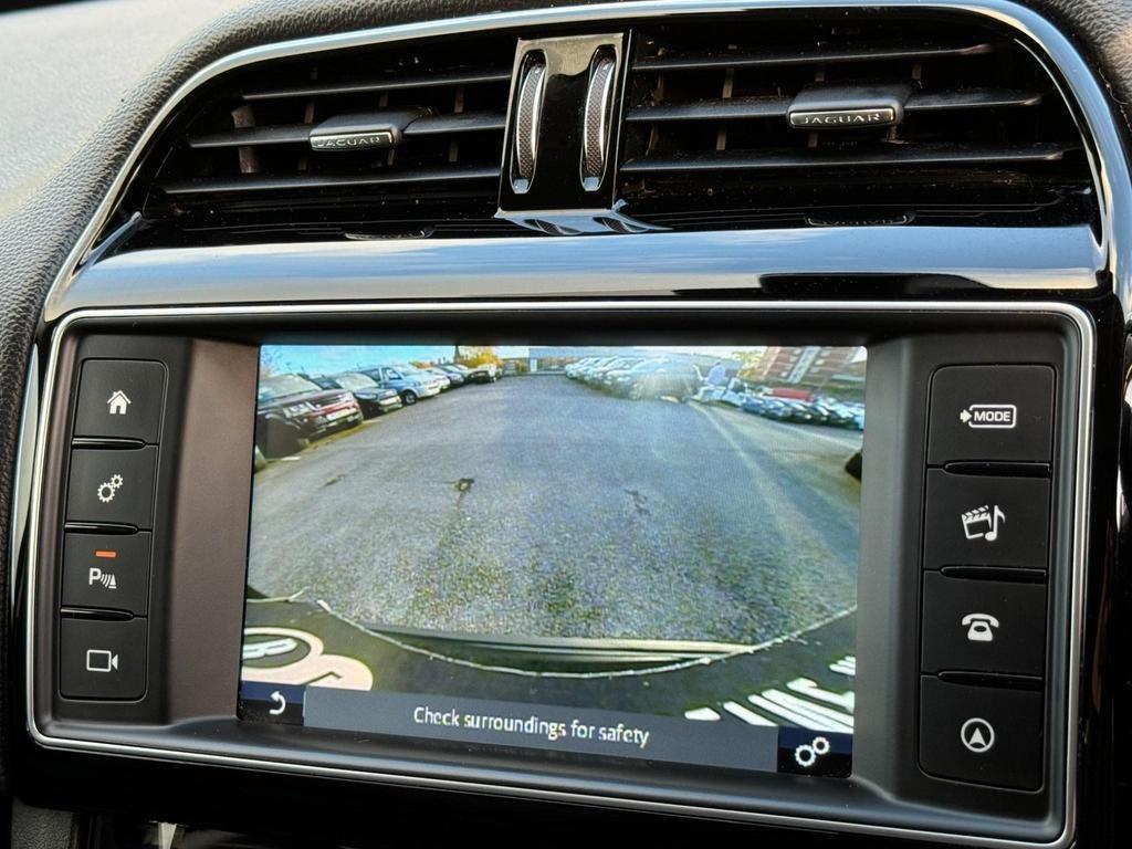 Used Jaguar F-Pace 2017 for sale - 76161079: Photo 31