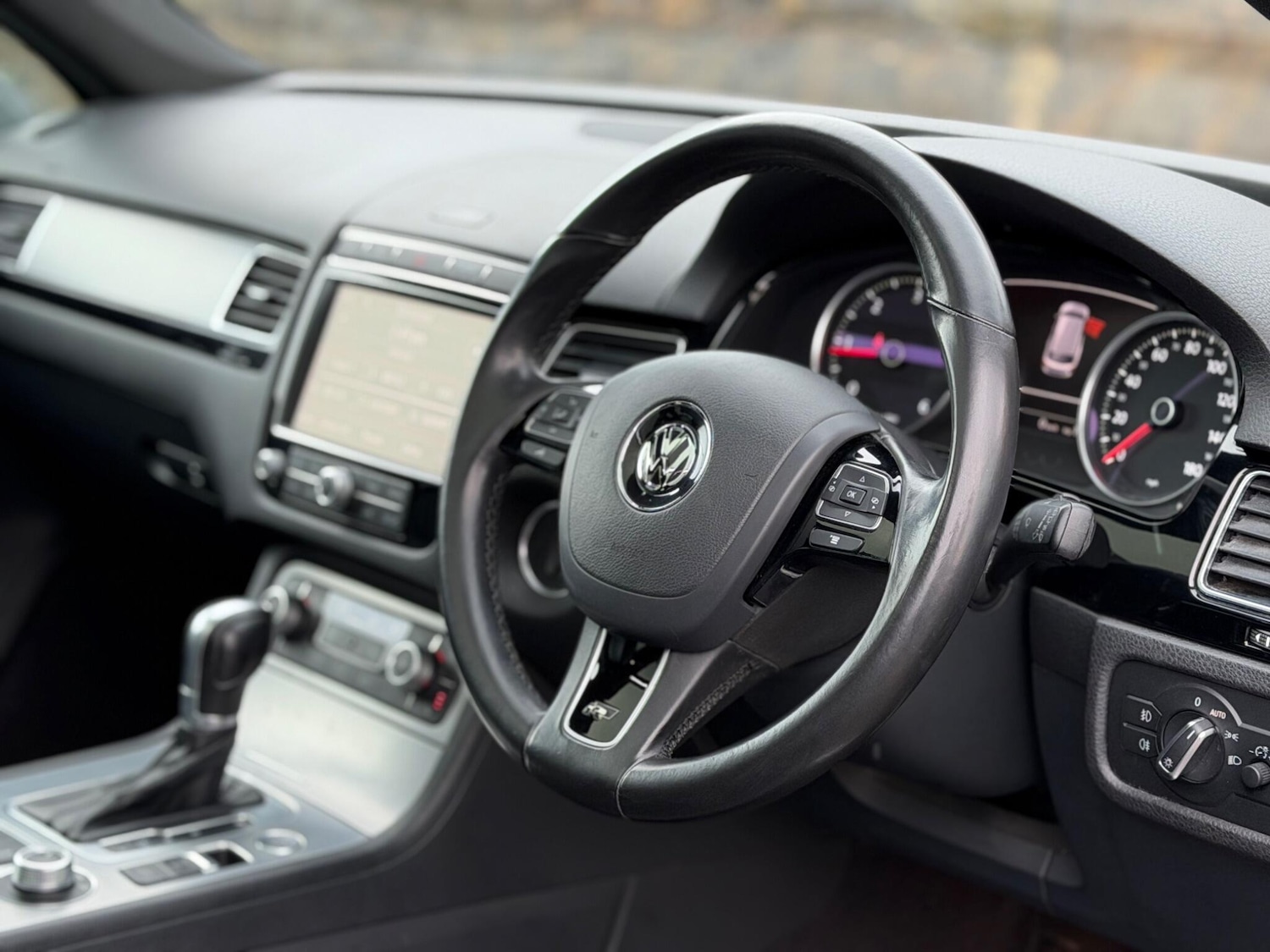 Used Volkswagen Touareg 2016 for sale - 77345671: Photo 14