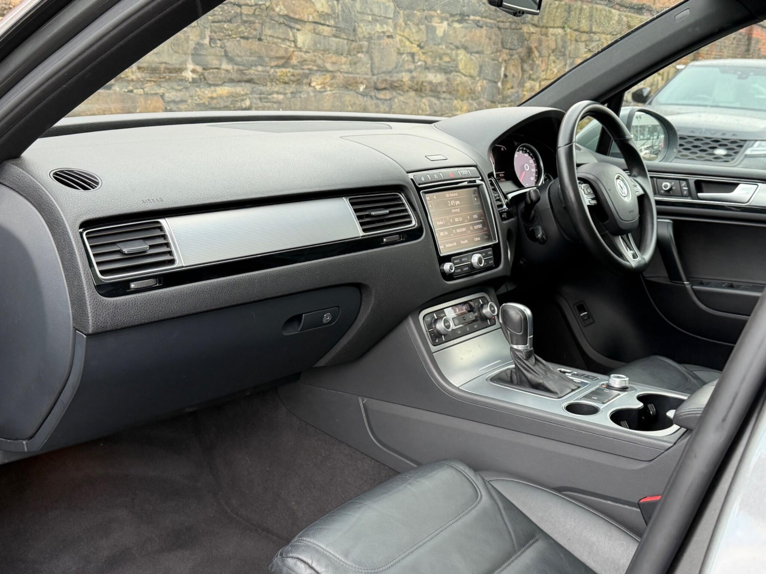 Used Volkswagen Touareg 2016 for sale - 77345671: Photo 15