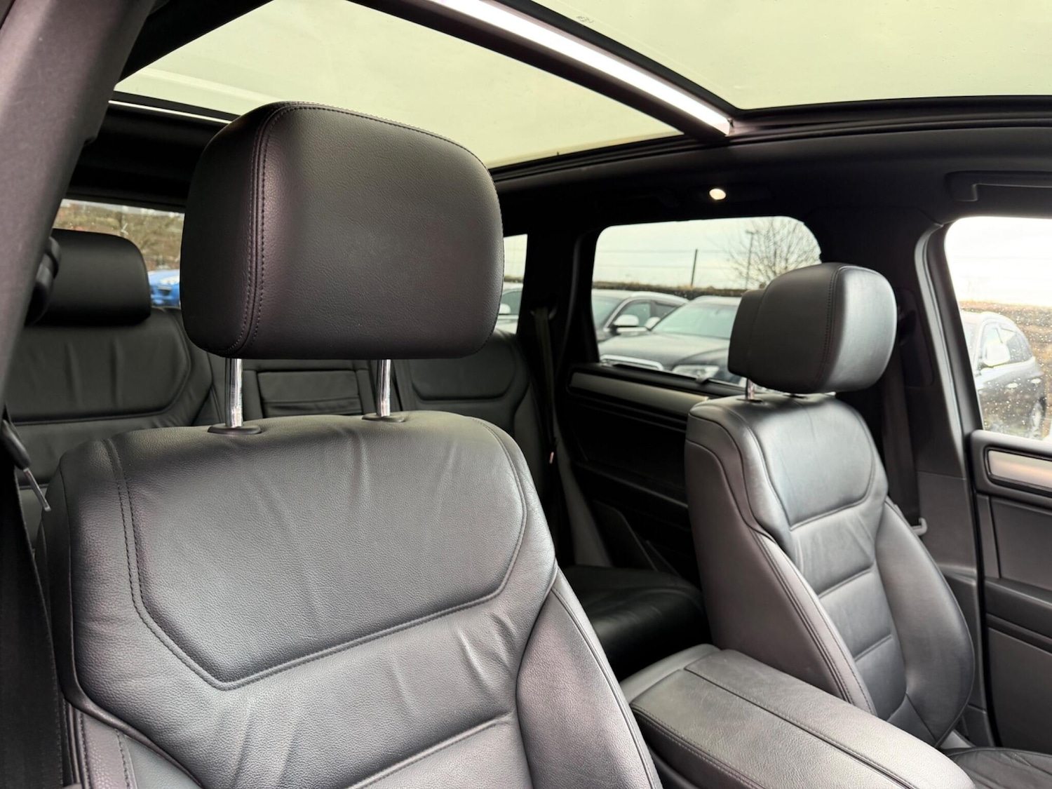 Used Volkswagen Touareg 2016 for sale - 77345671: Photo 20