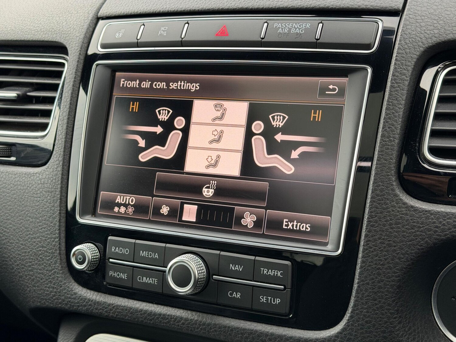 Used Volkswagen Touareg 2016 for sale - 77345671: Photo 34