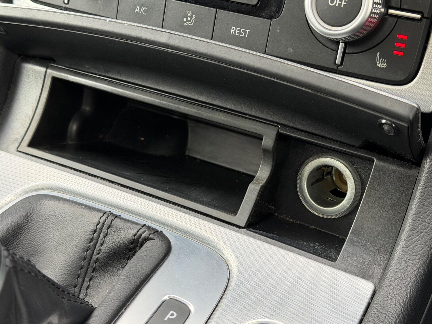 Used Volkswagen Touareg 2016 for sale - 77345671: Photo 41