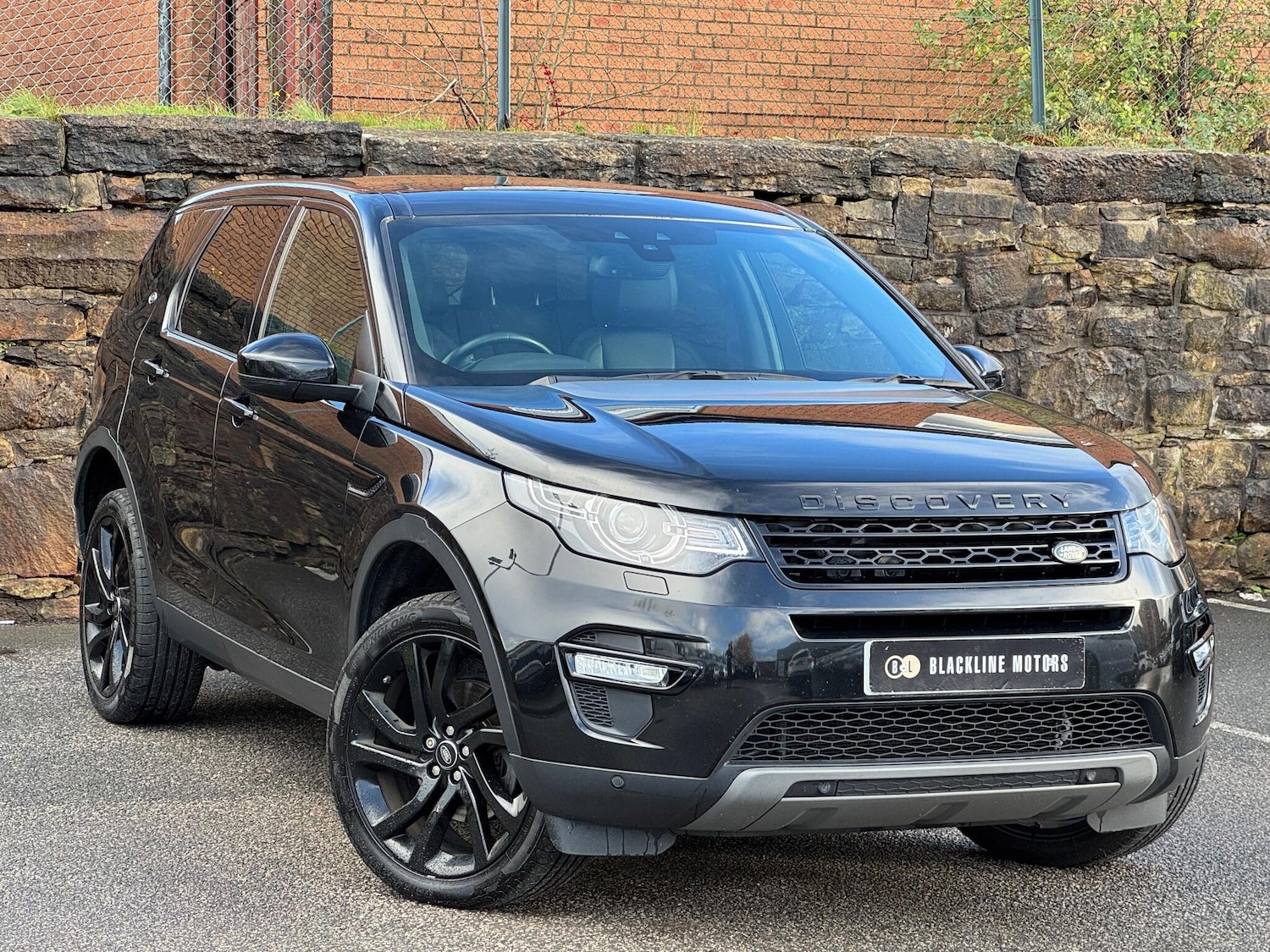 Used Land Rover Discovery Sport 2017 for sale - 76336921: Photo 18