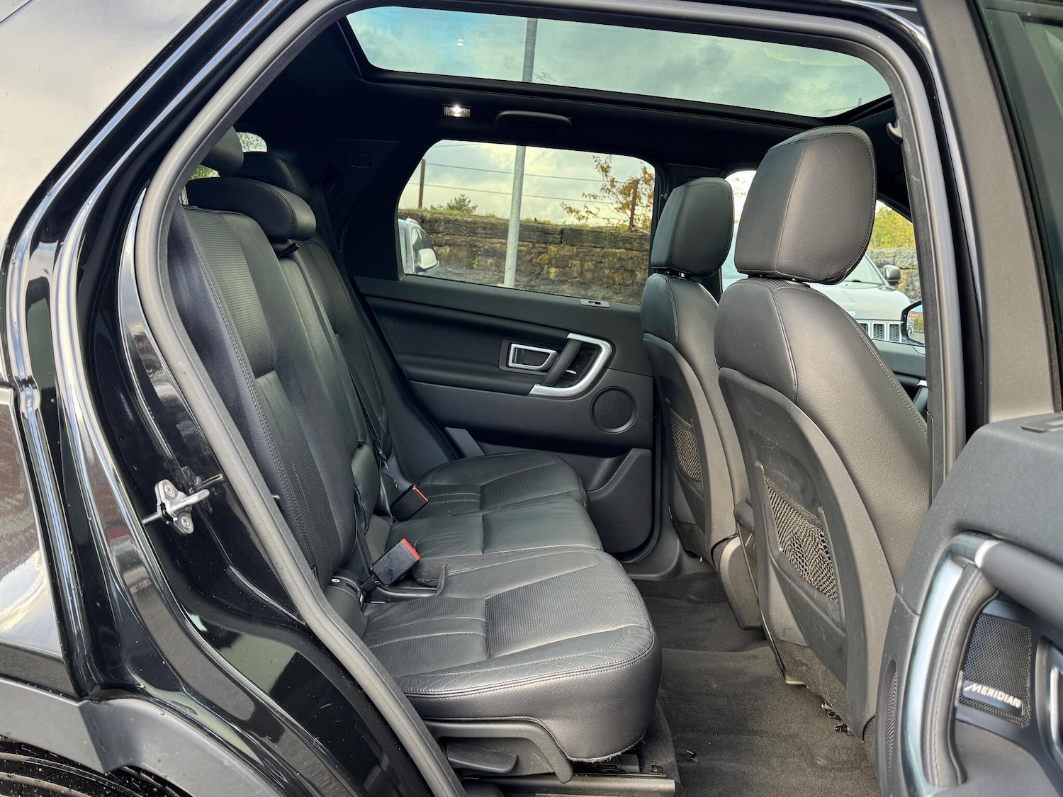 Used Land Rover Discovery Sport 2017 for sale - 76336921: Photo 29