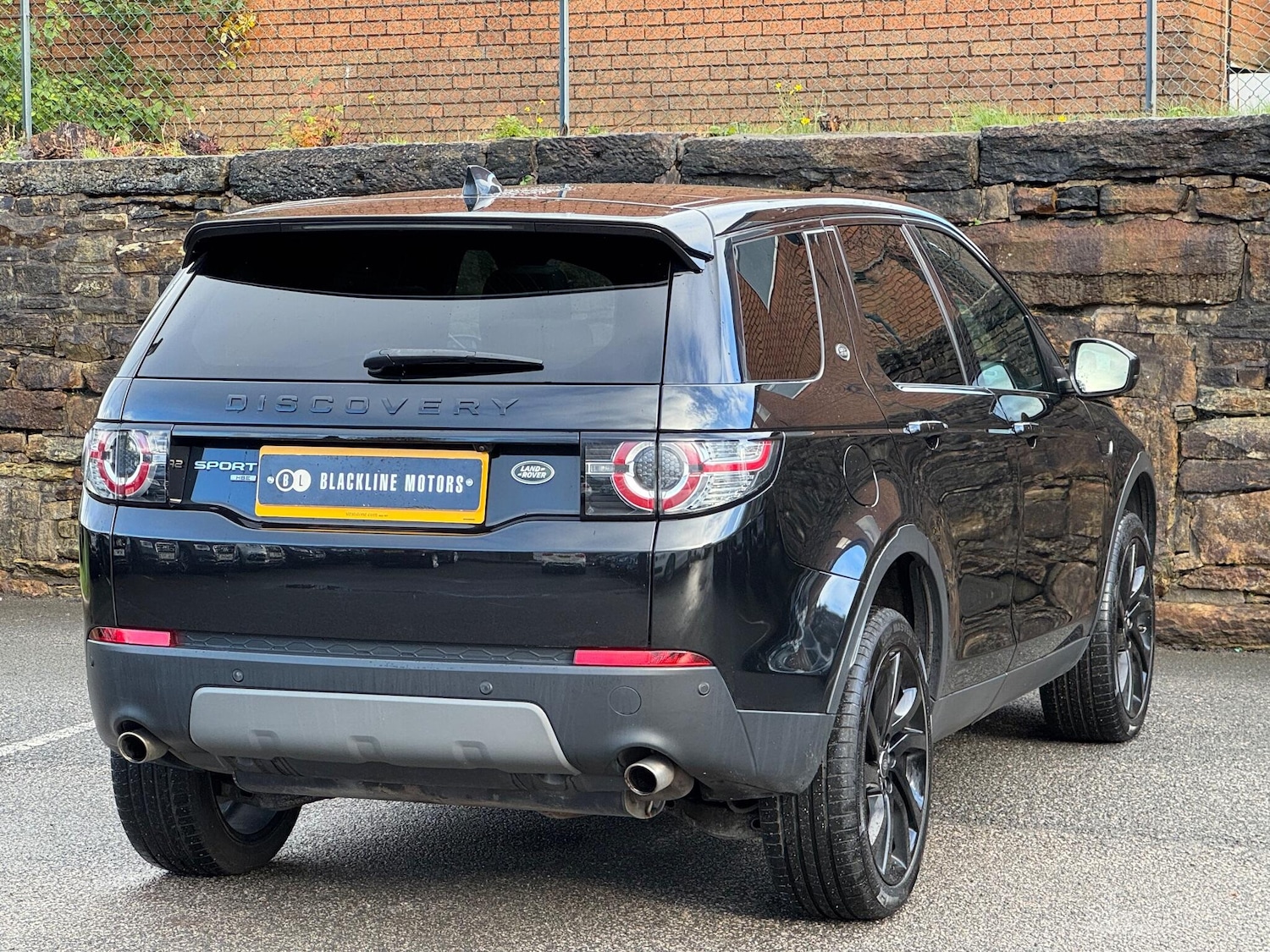 Used Land Rover Discovery Sport 2017 for sale - 76336921: Photo 30