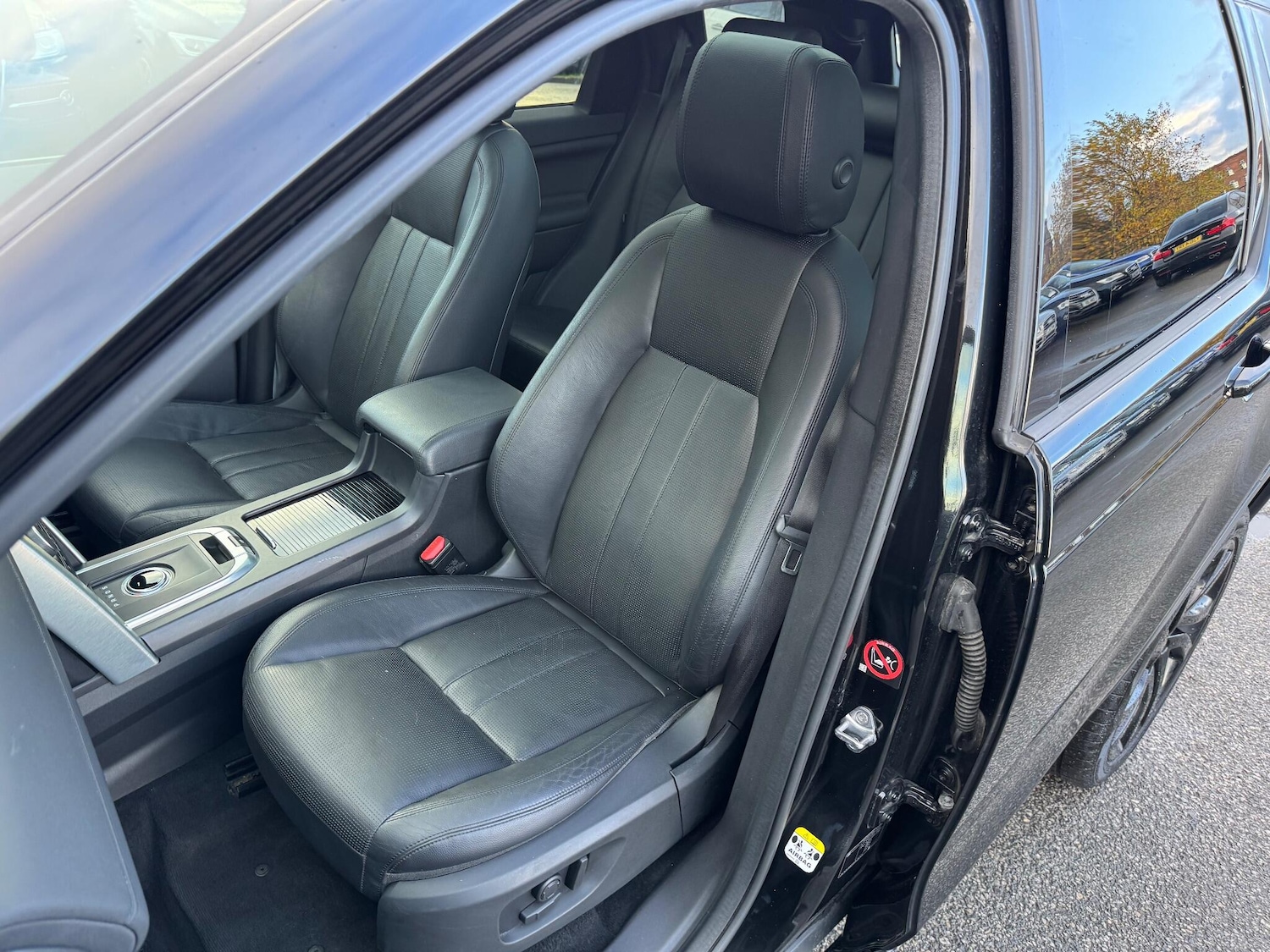 Used Land Rover Discovery Sport 2017 for sale - 76336921: Photo 46