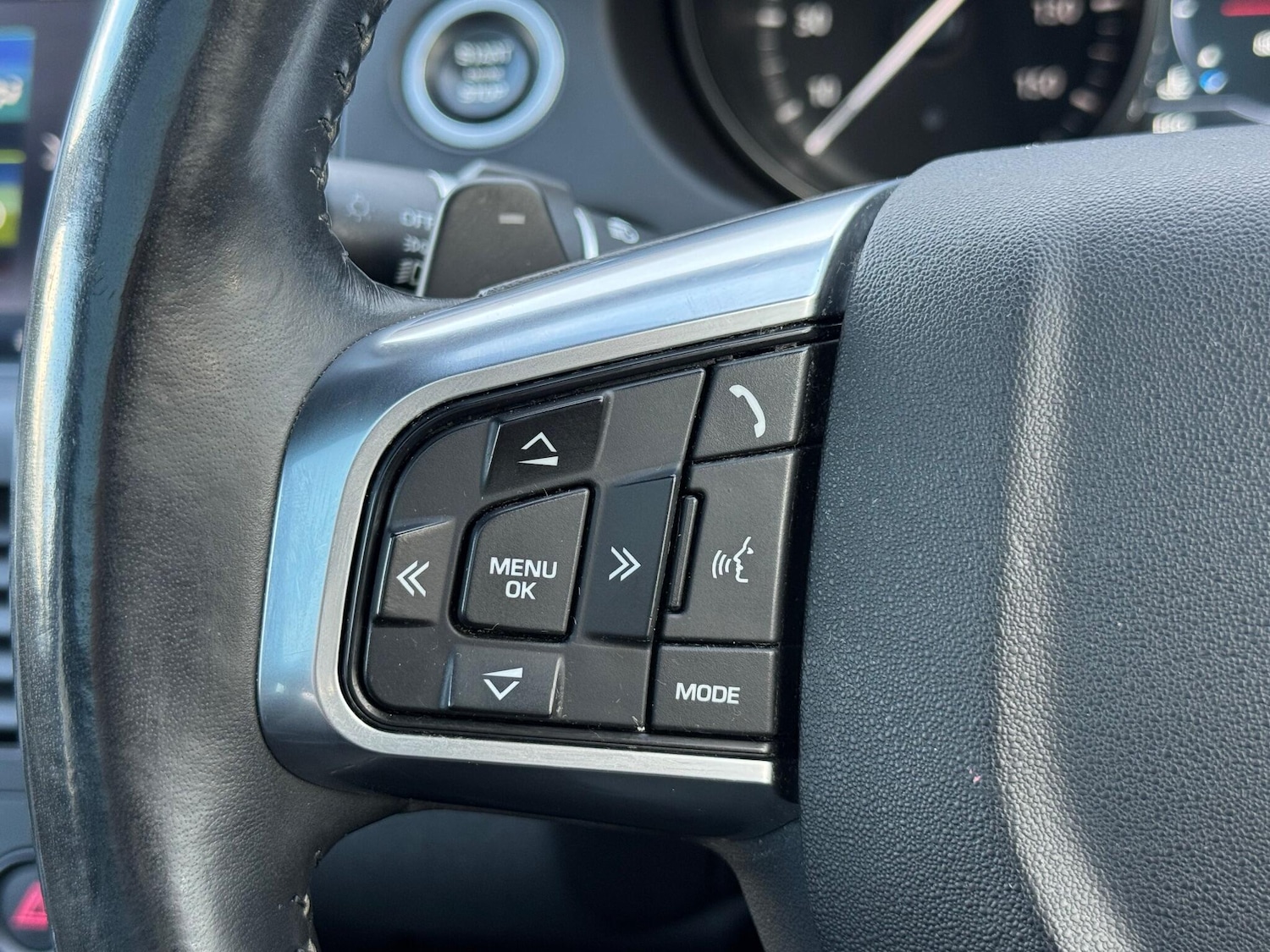 Used Land Rover Discovery Sport 2017 for sale - 76336921: Photo 51