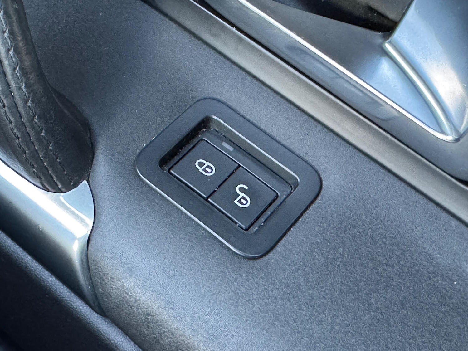 Used Land Rover Discovery Sport 2017 for sale - 76336921: Photo 52