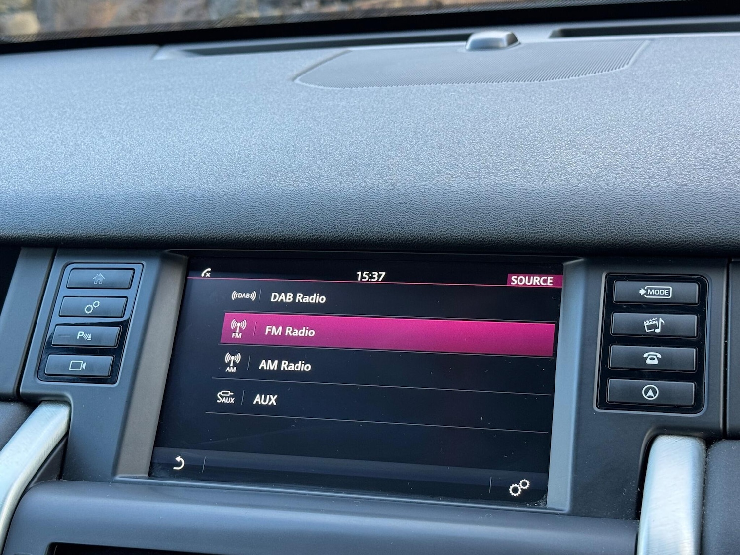 Used Land Rover Discovery Sport 2017 for sale - 76336921: Photo 57