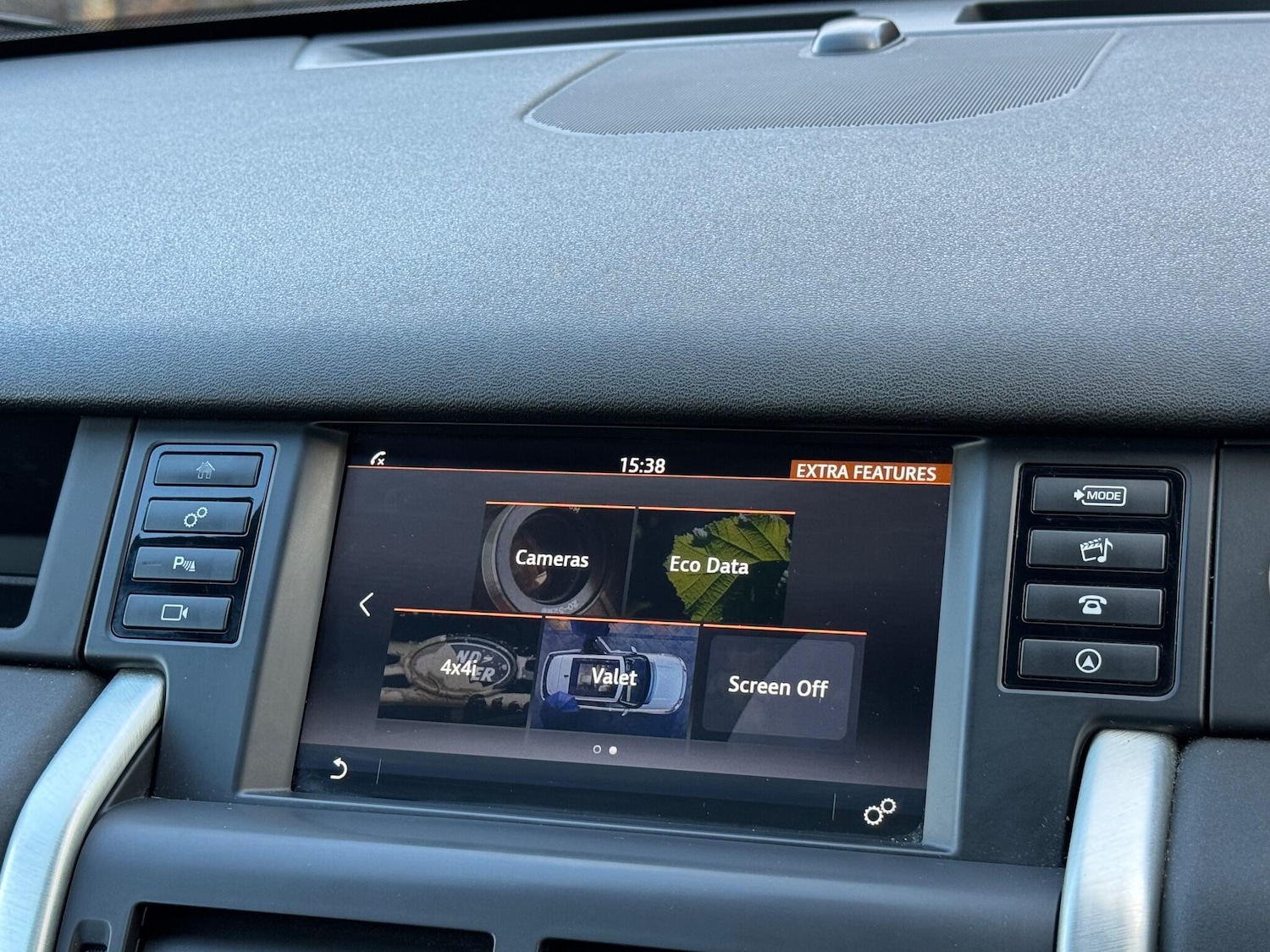 Used Land Rover Discovery Sport 2017 for sale - 76336921: Photo 59