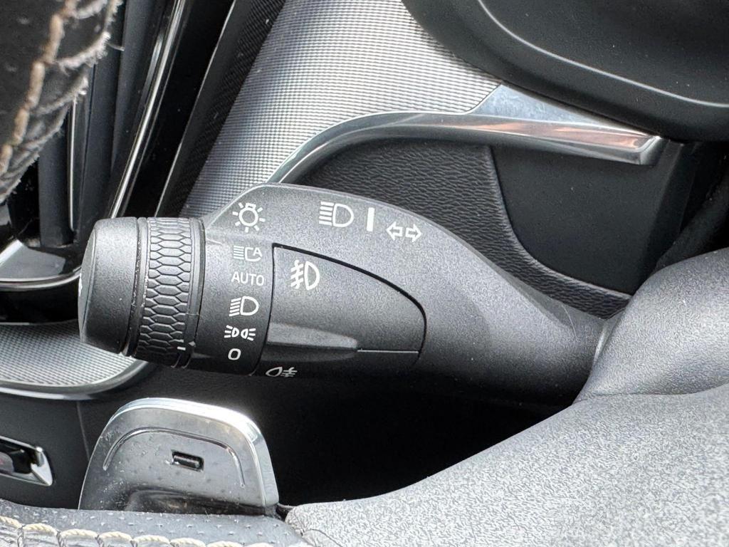 Used Volvo XC60 2018 for sale - 76161049: Photo 52