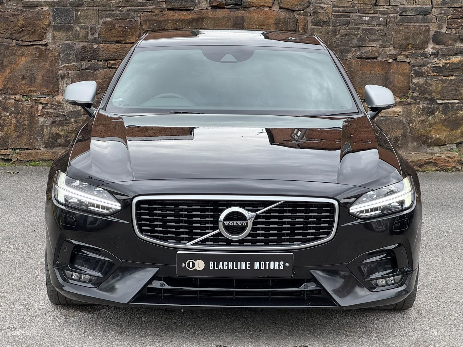 Used Volvo S90 2018 for sale - 76161050: Photo 2