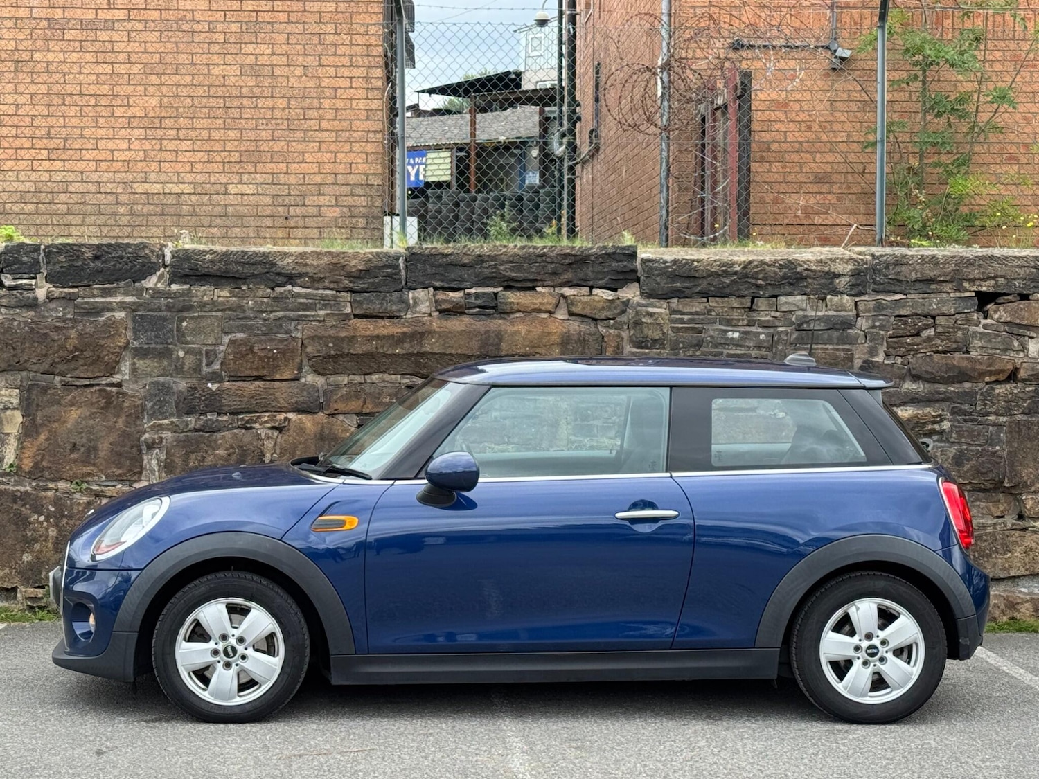 Used MINI Hatch 2015 for sale - 76161048: Photo 4