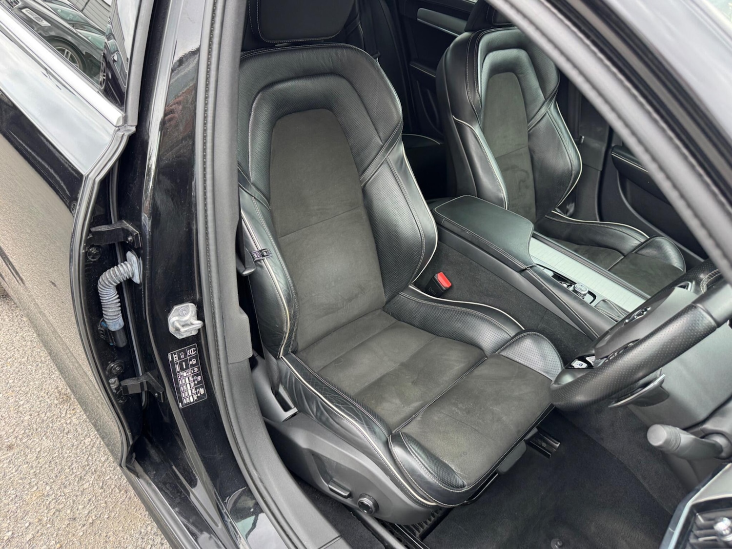 Used Volvo S90 for sale - 76993937: Photo 16