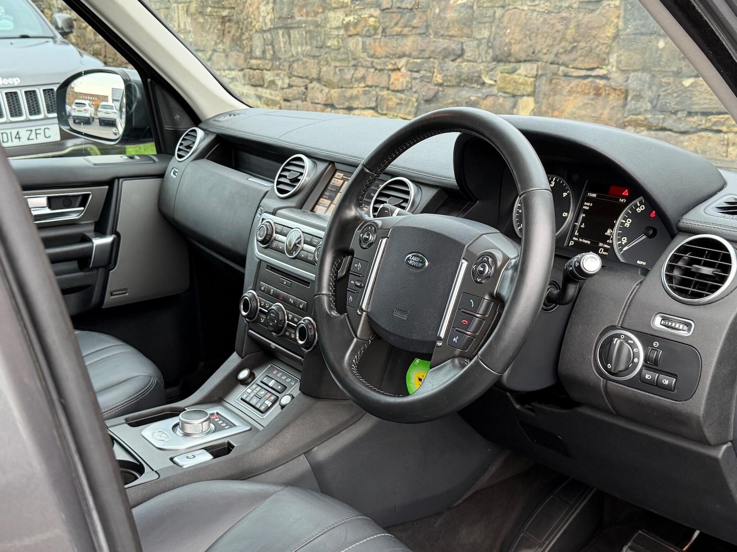 Used Land Rover Discovery 2014 for sale - 76992445: Photo 12