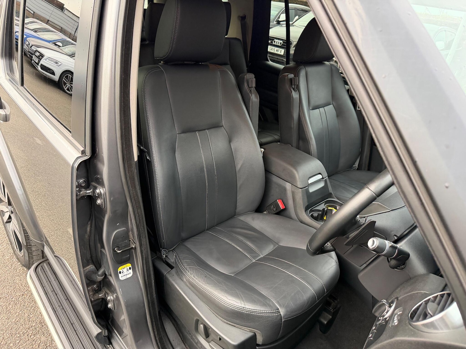 Used Land Rover Discovery 2014 for sale - 76992445: Photo 17