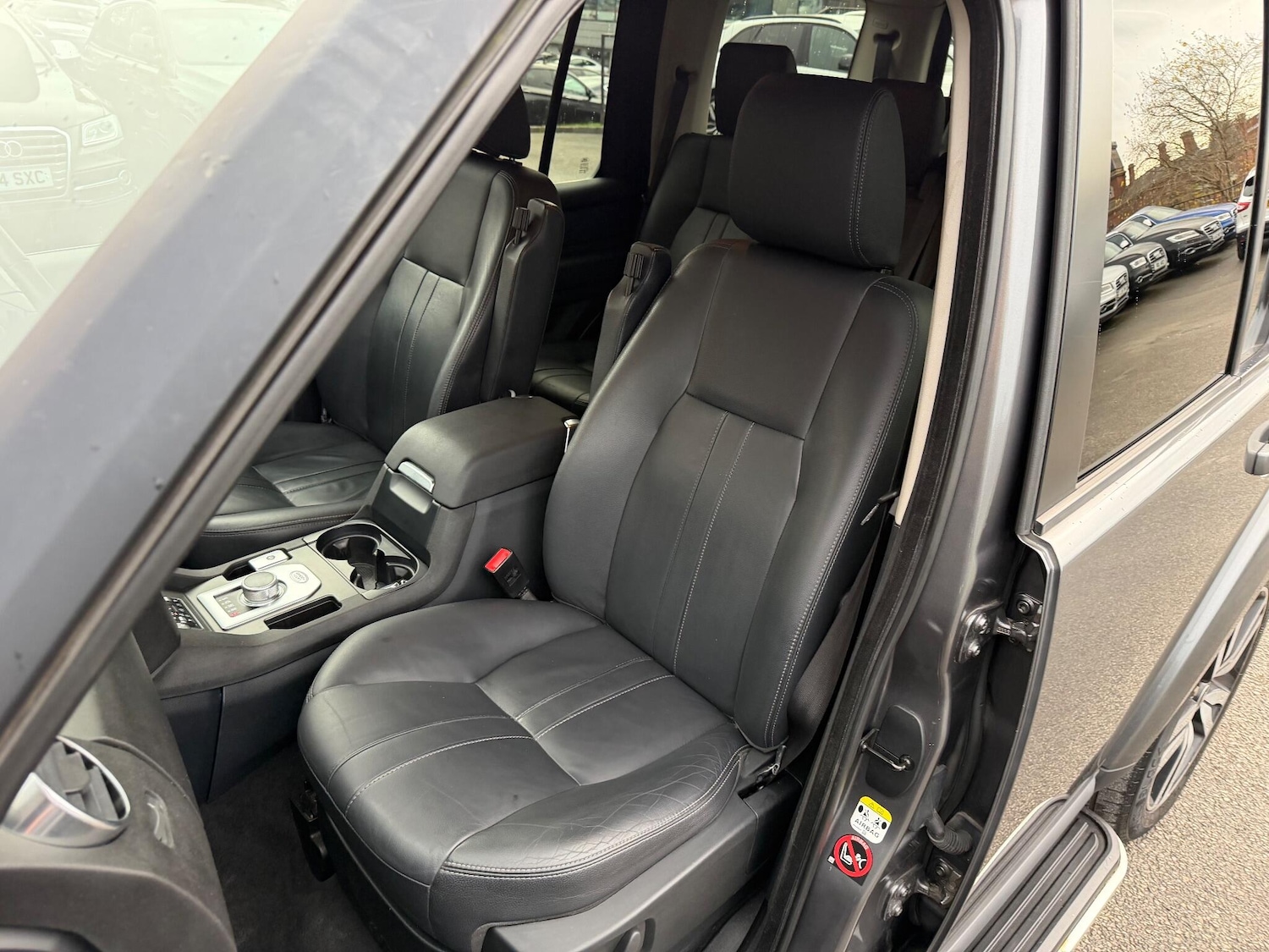 Used Land Rover Discovery 2014 for sale - 76992445: Photo 18